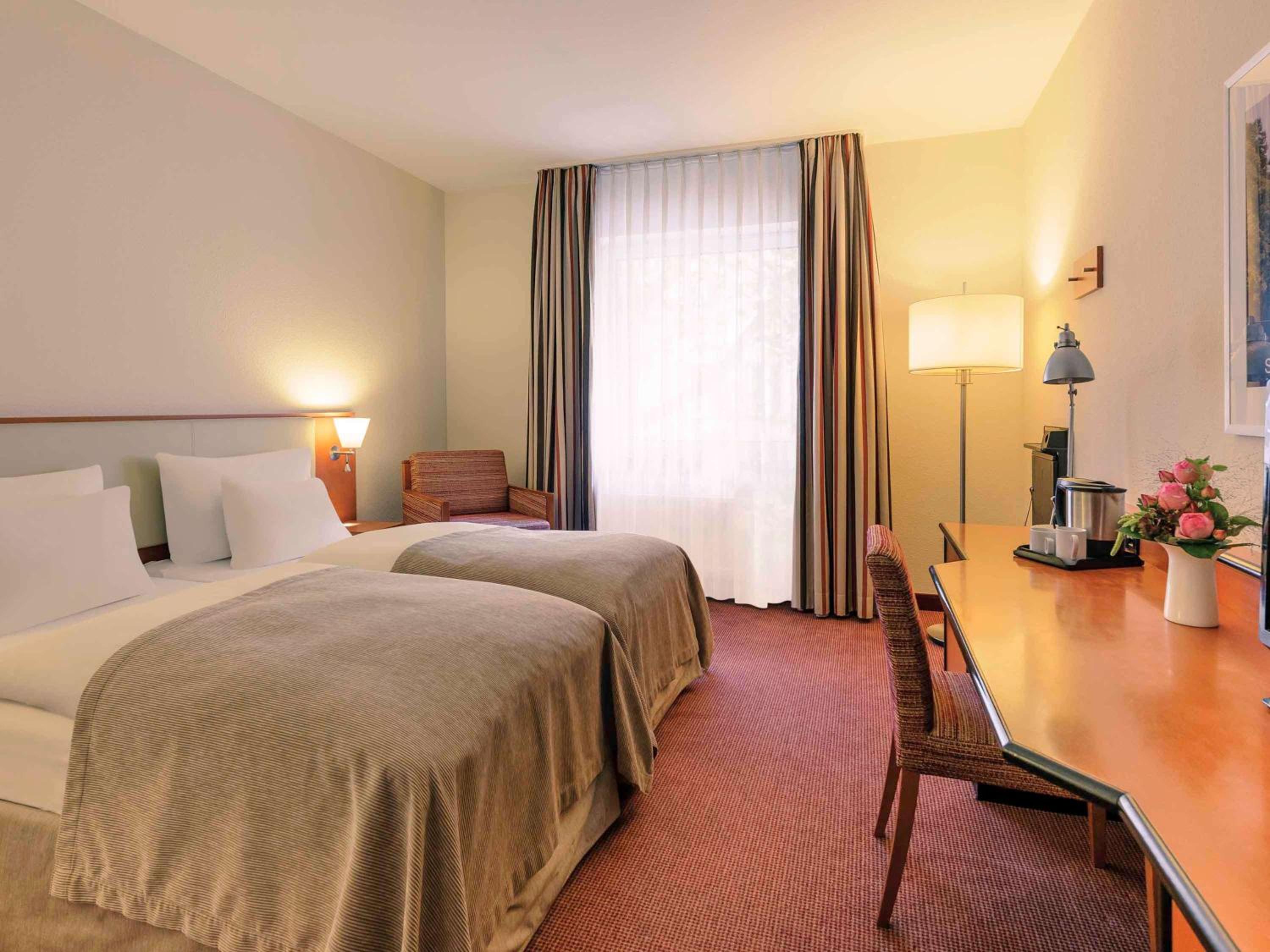 Standard Twin Room - Photo 1