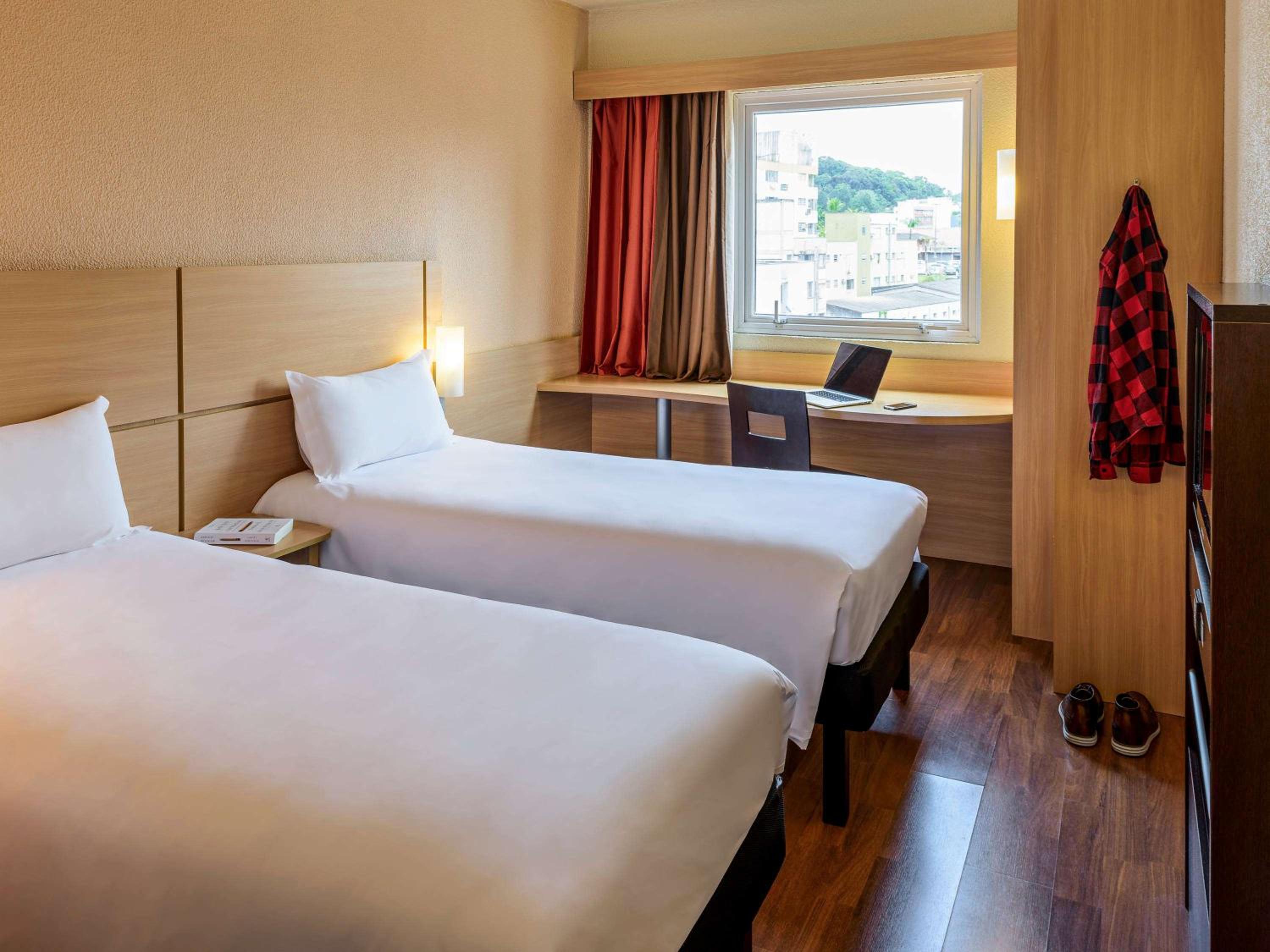 Standard Apartment with Two Single Beds photo 1