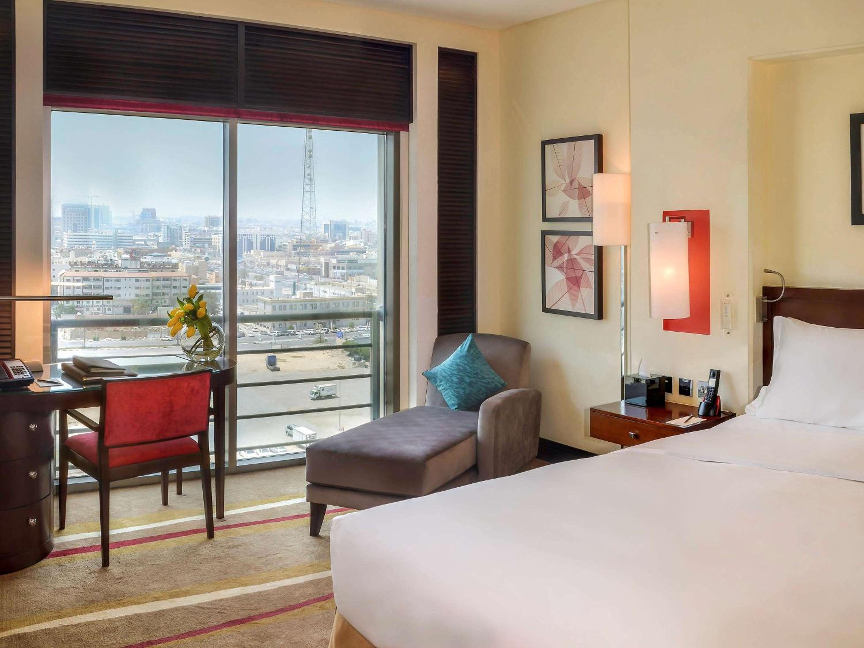 Superior Queen Room with Balcony and City View - Photo 1