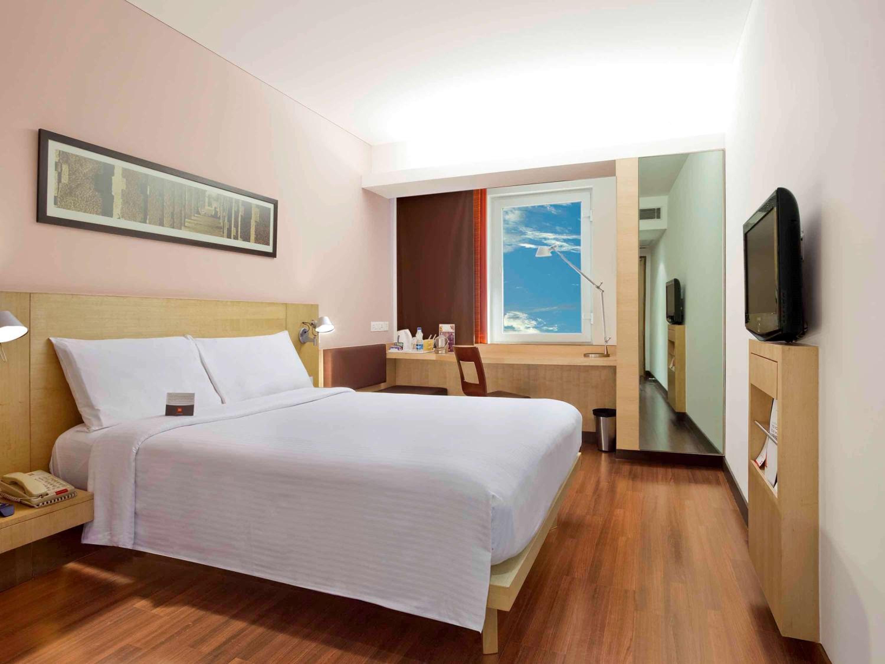 Japanese Premier Room - 50% Savings on Food and Beverage photo 2