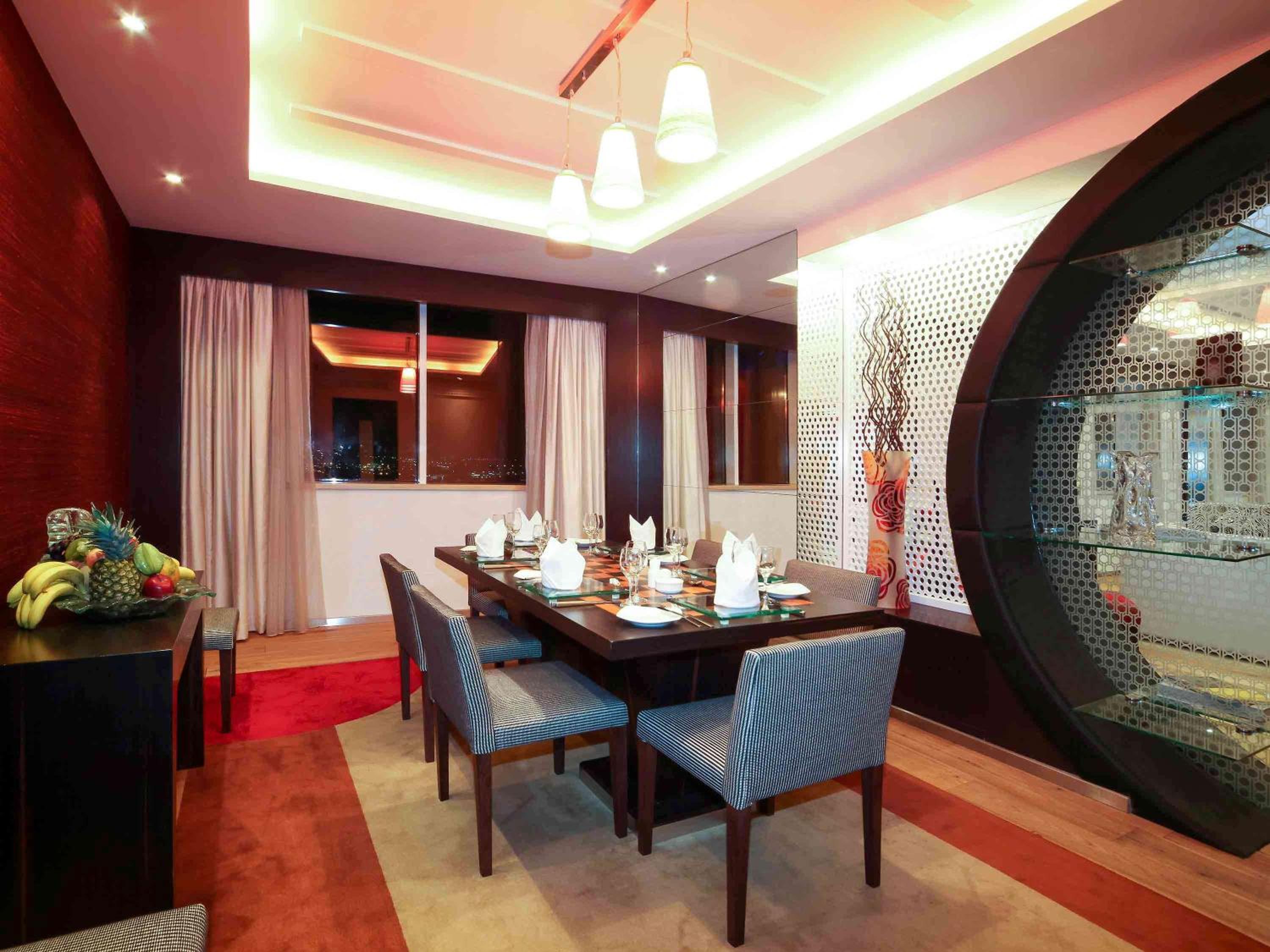 Royal Suite with Double Bed and Kitchen