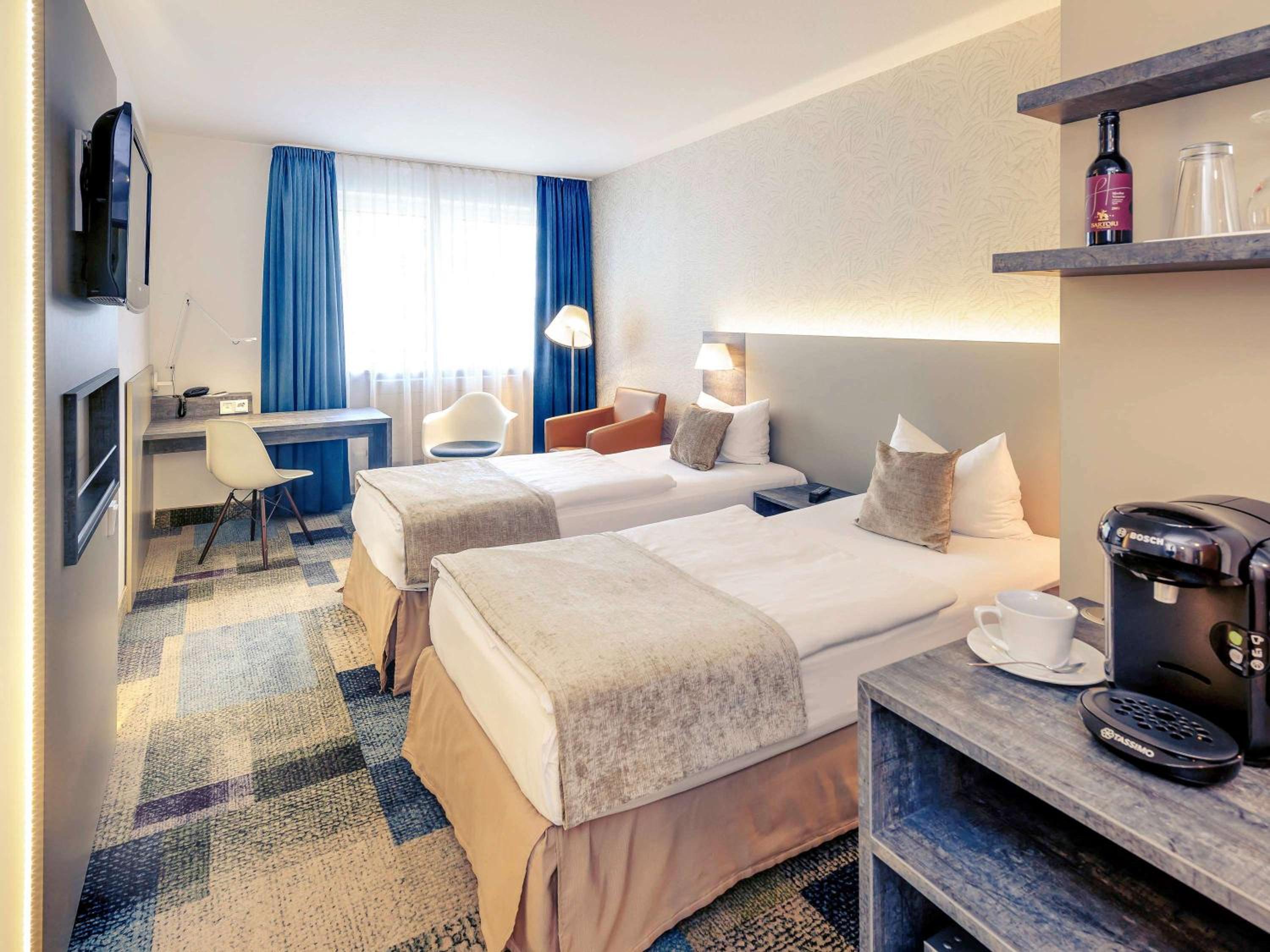 Standard Twin Room - Photo 3