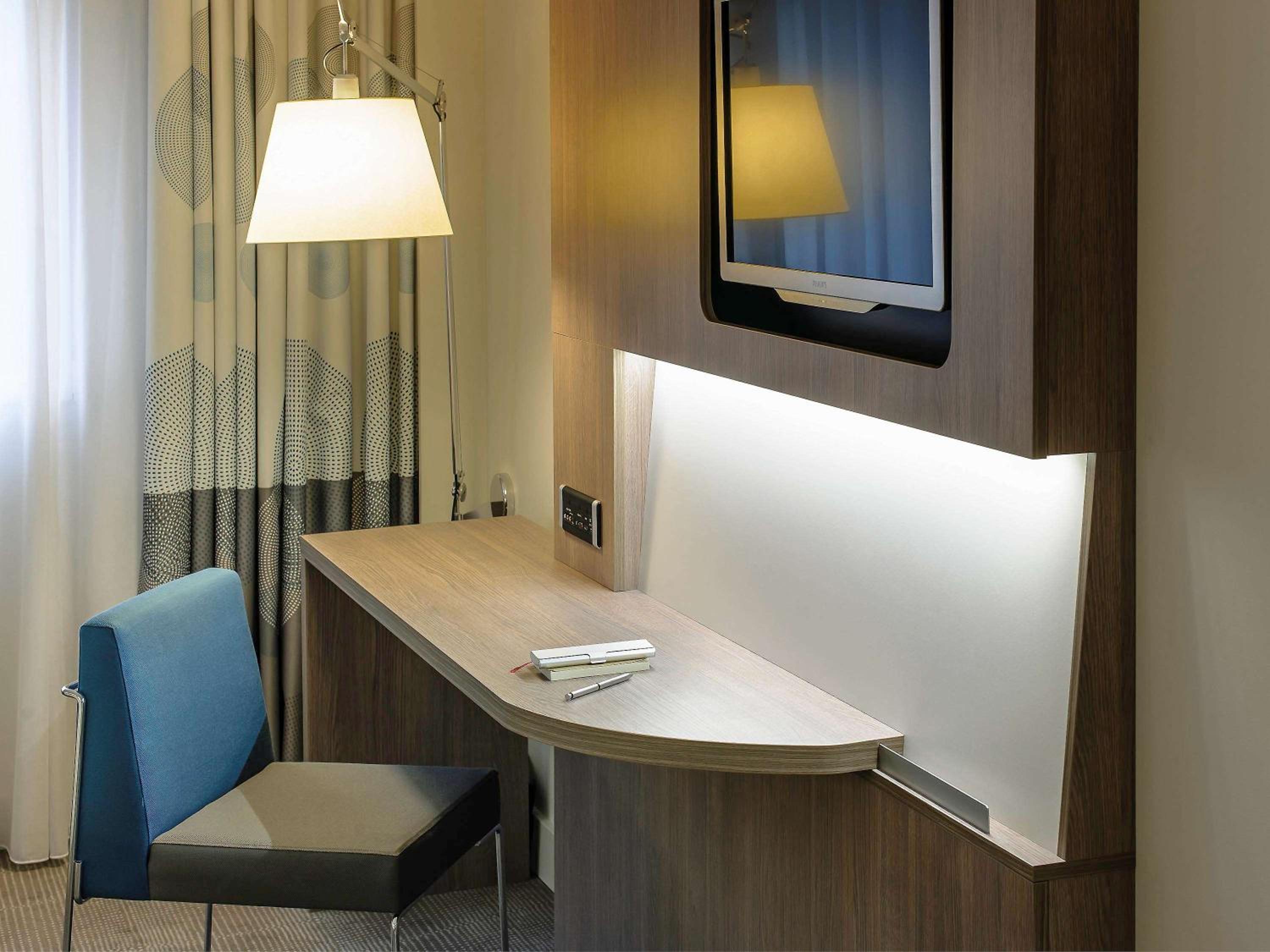 Executive Double Room with Sofa Bed - Photo 5