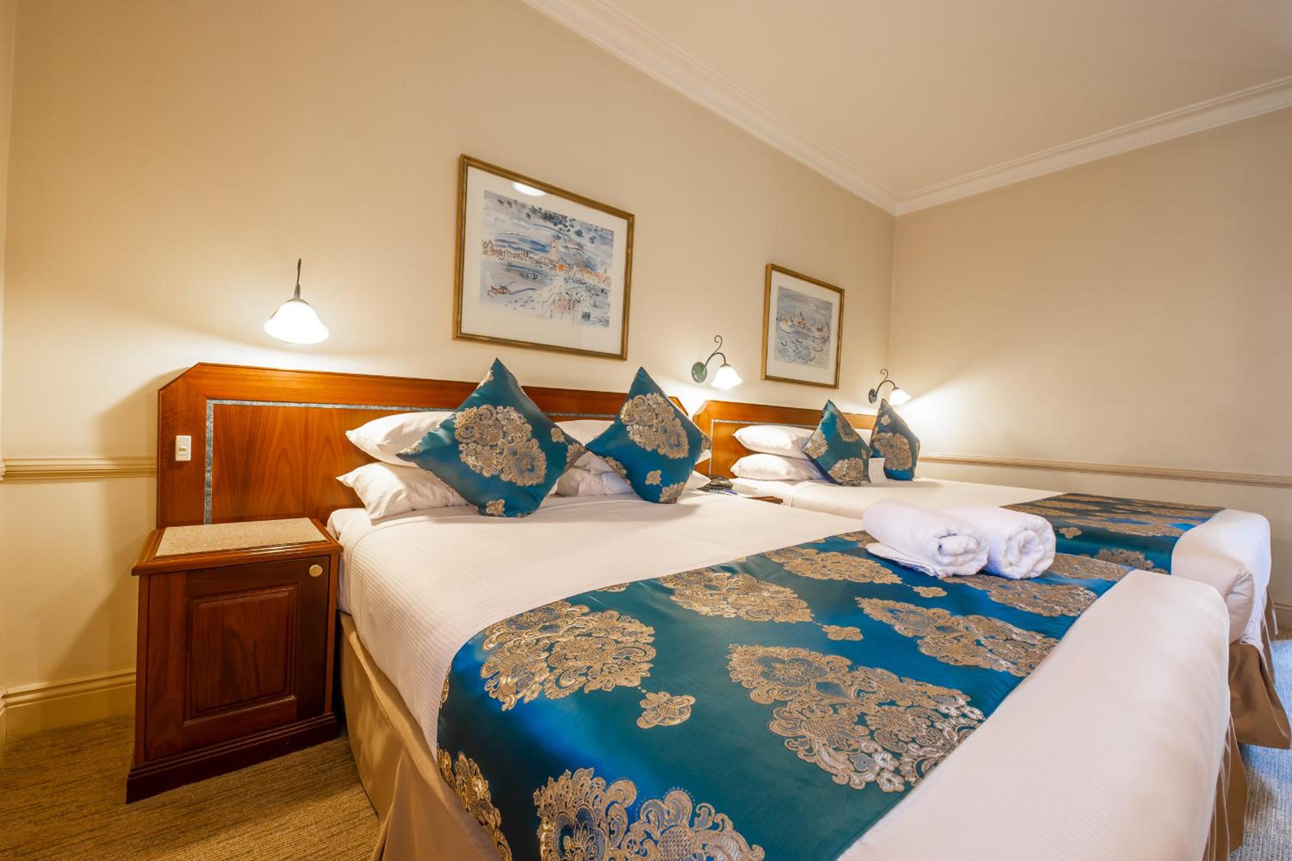 Superior Twin Room photo 3