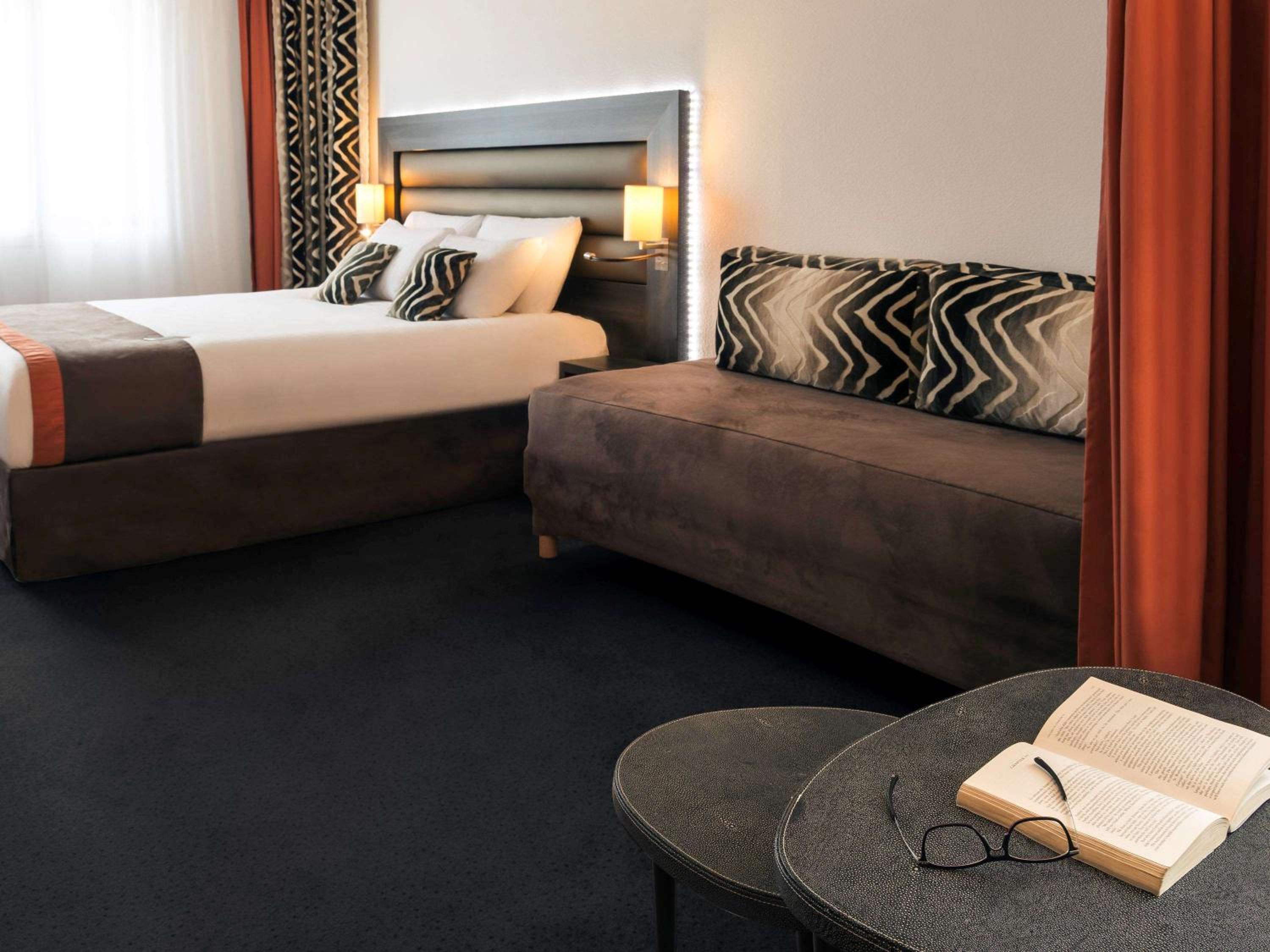 Executive Suite One Double Bed and One Single Bed - Photo 1