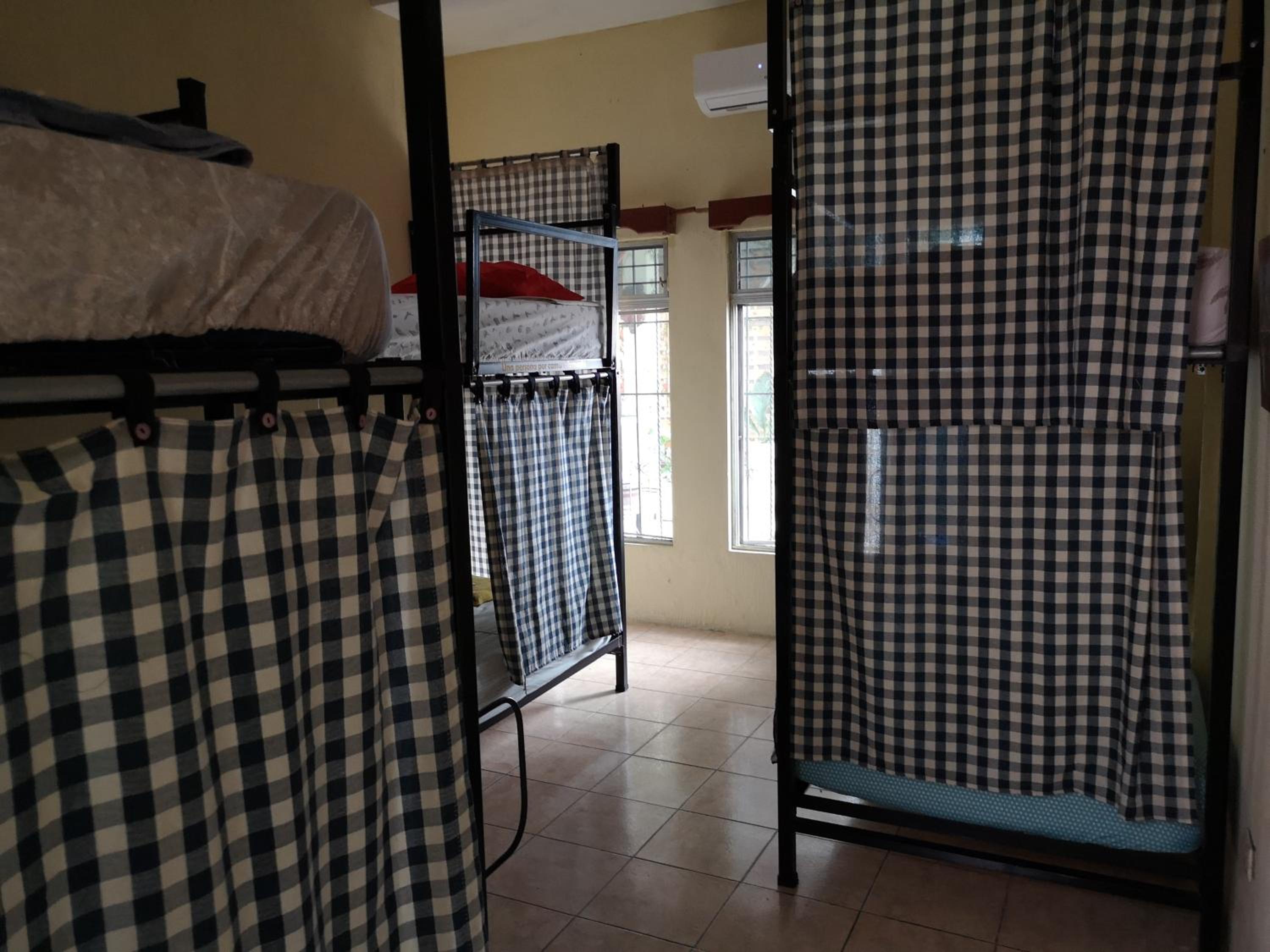 Single Bed in 4-Bed Dormitory Room photo 3