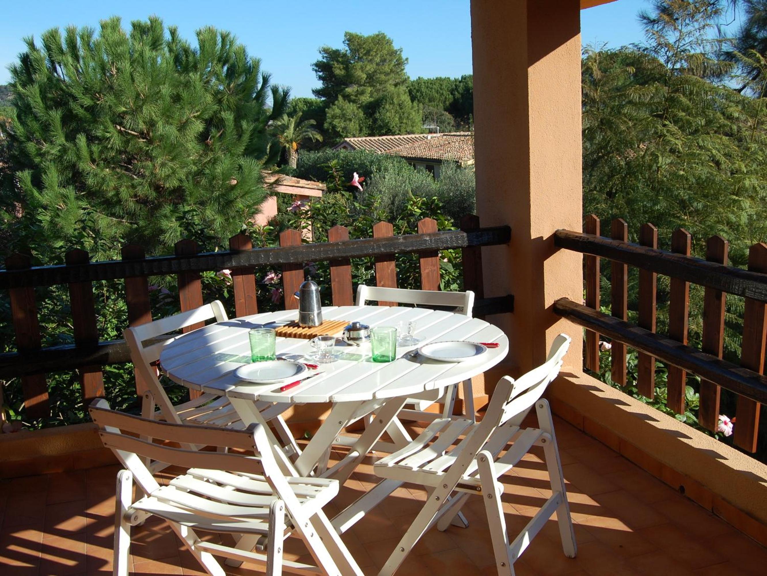 Two-Bedroom Apartment with Sea View (5 Adults)