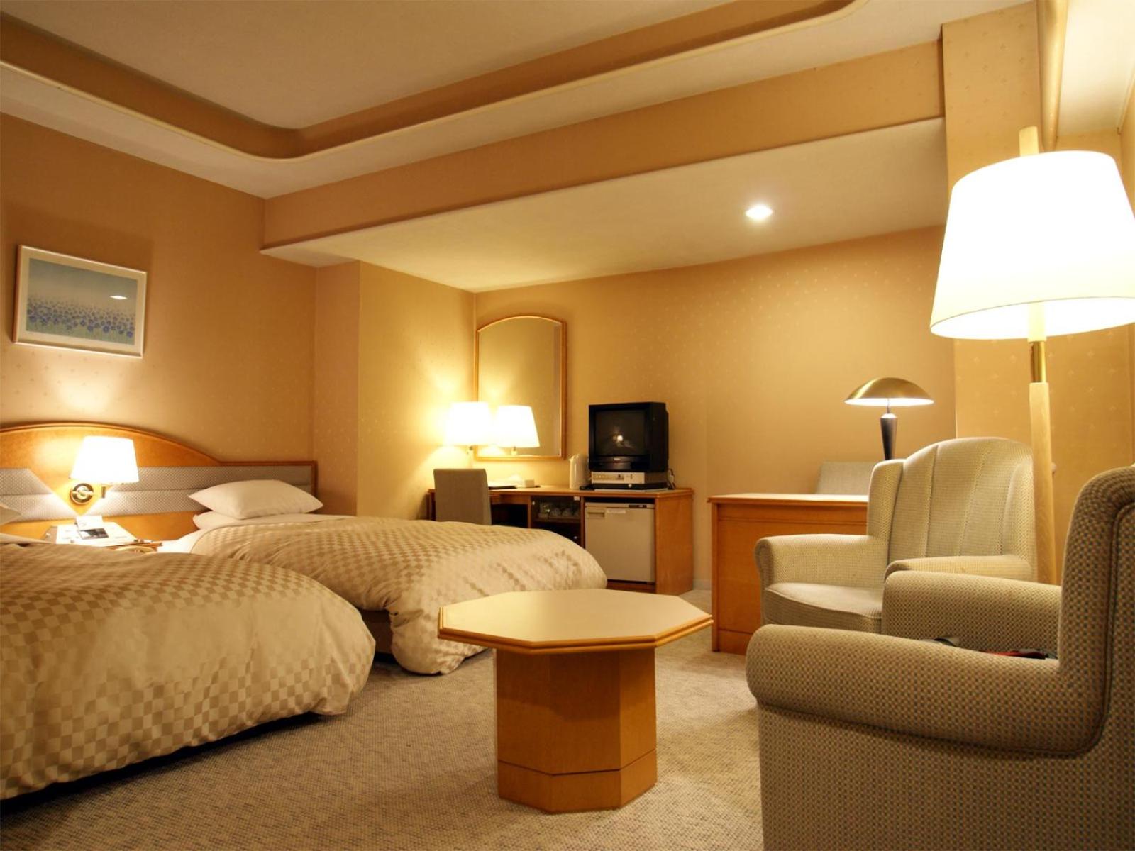Deluxe Twin Room-Non-Smoking - Photo 1