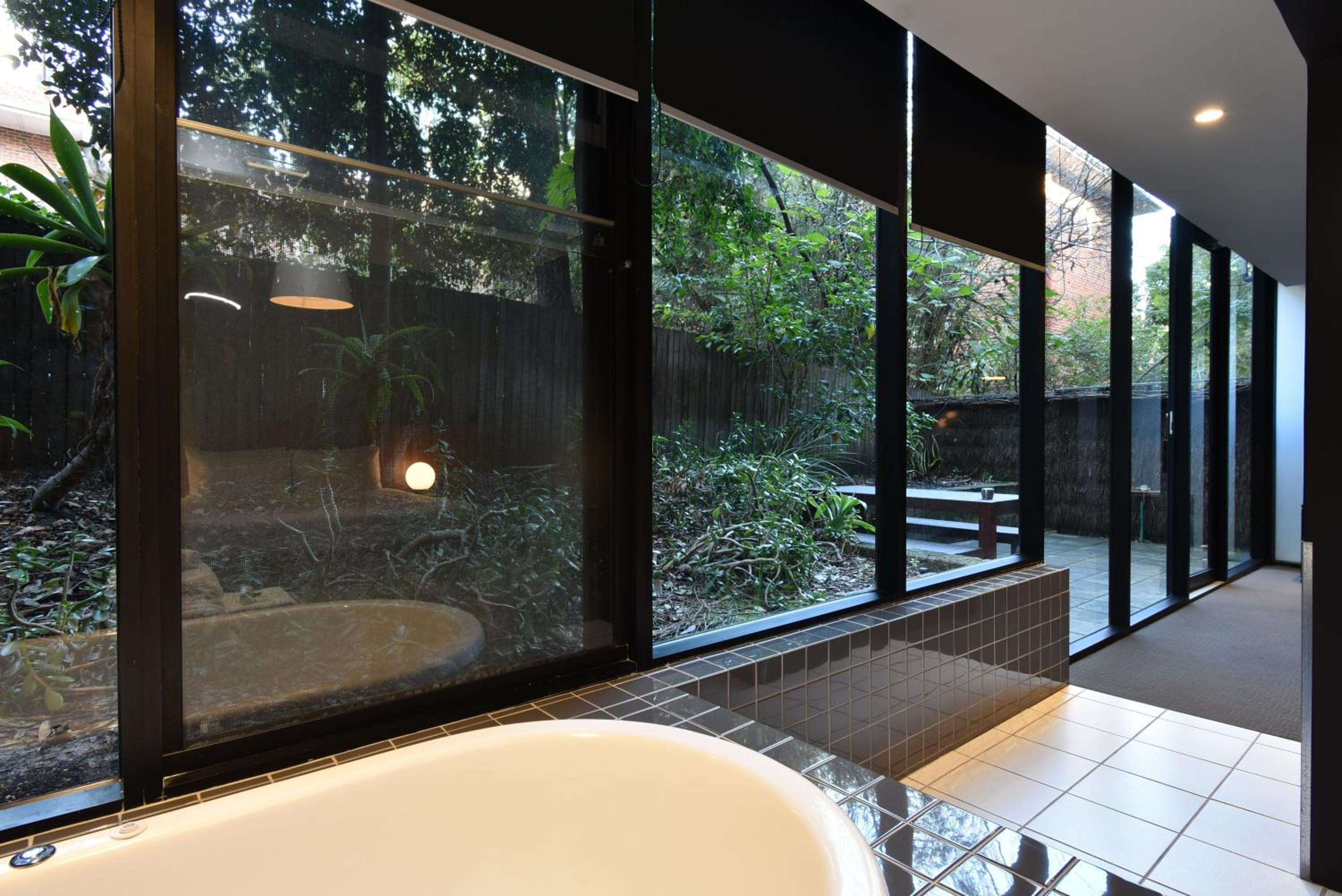 King Suite with Spa Bath thumbnail 6