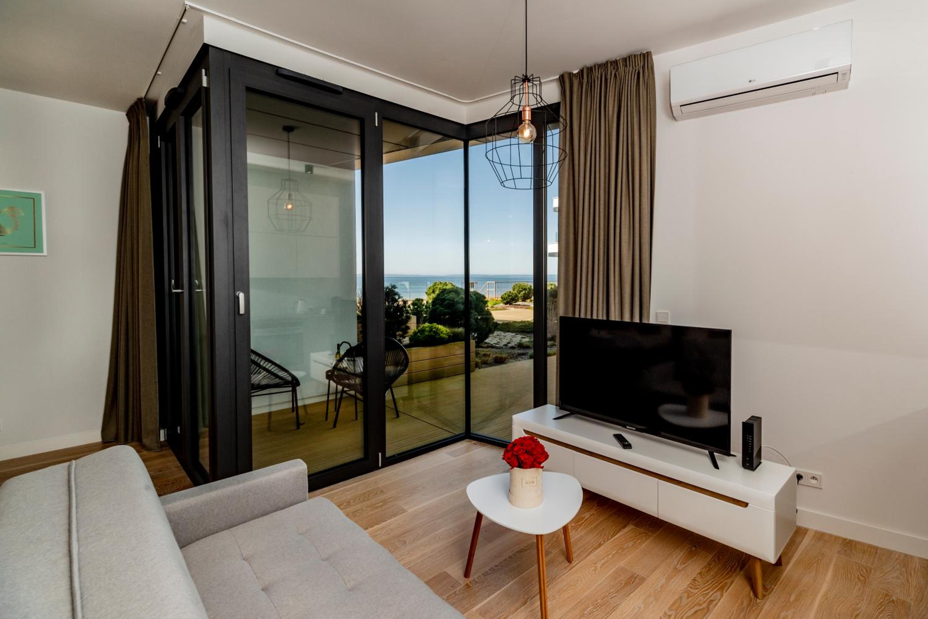 Studio Apartment with Sea View photo 1