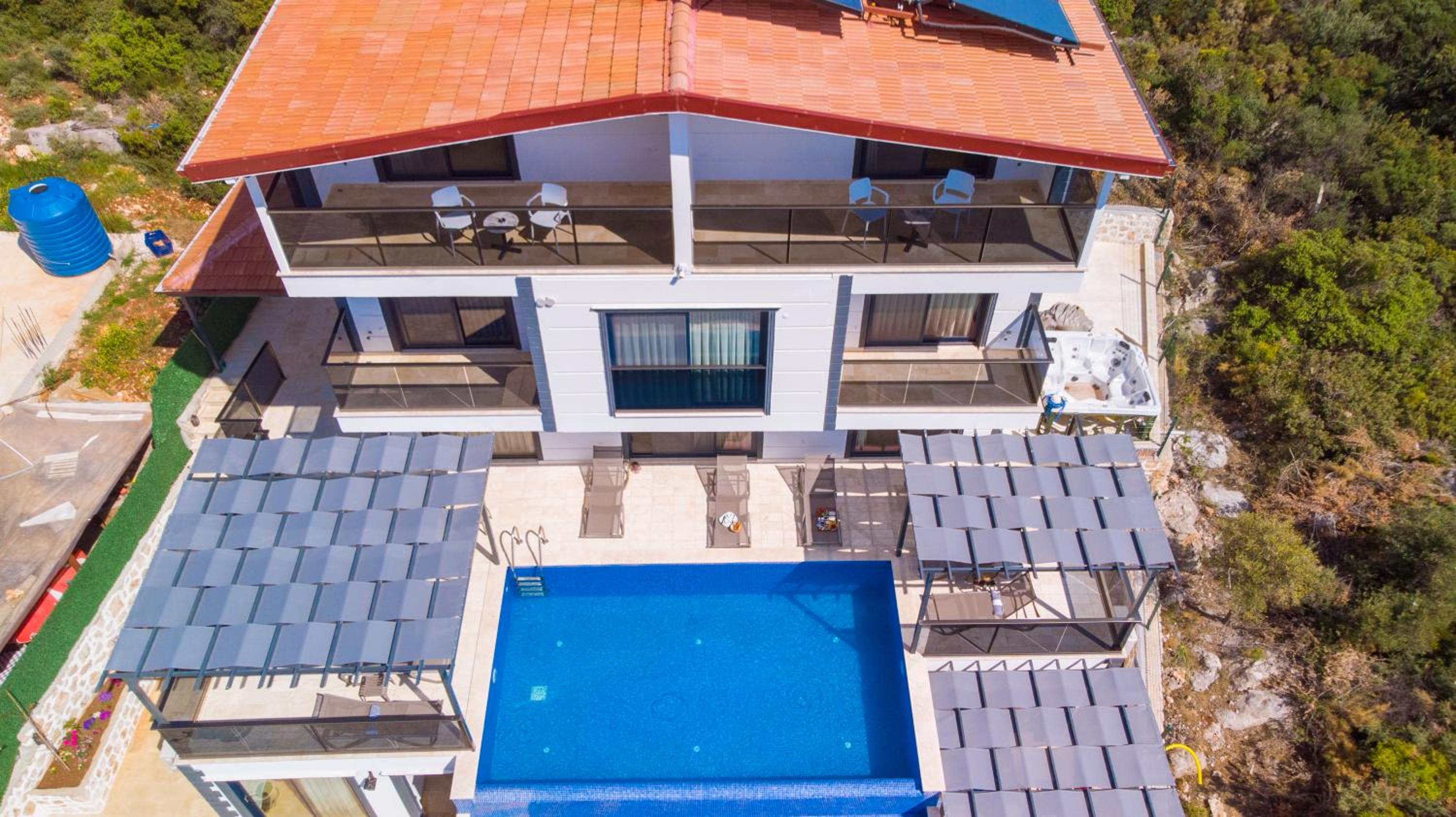 Villa with Sea View - Photo 41