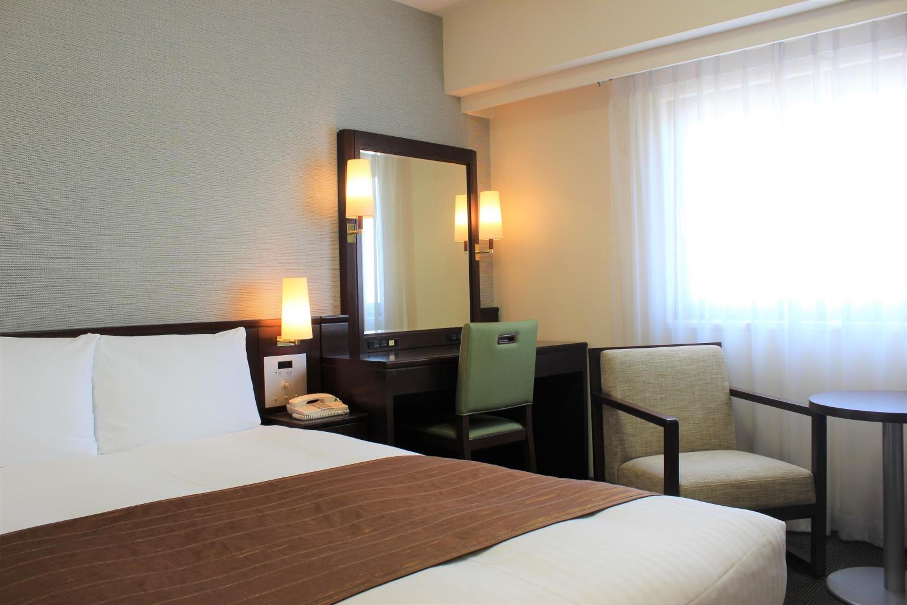 Double Room - Non-Smoking  - Photo 8