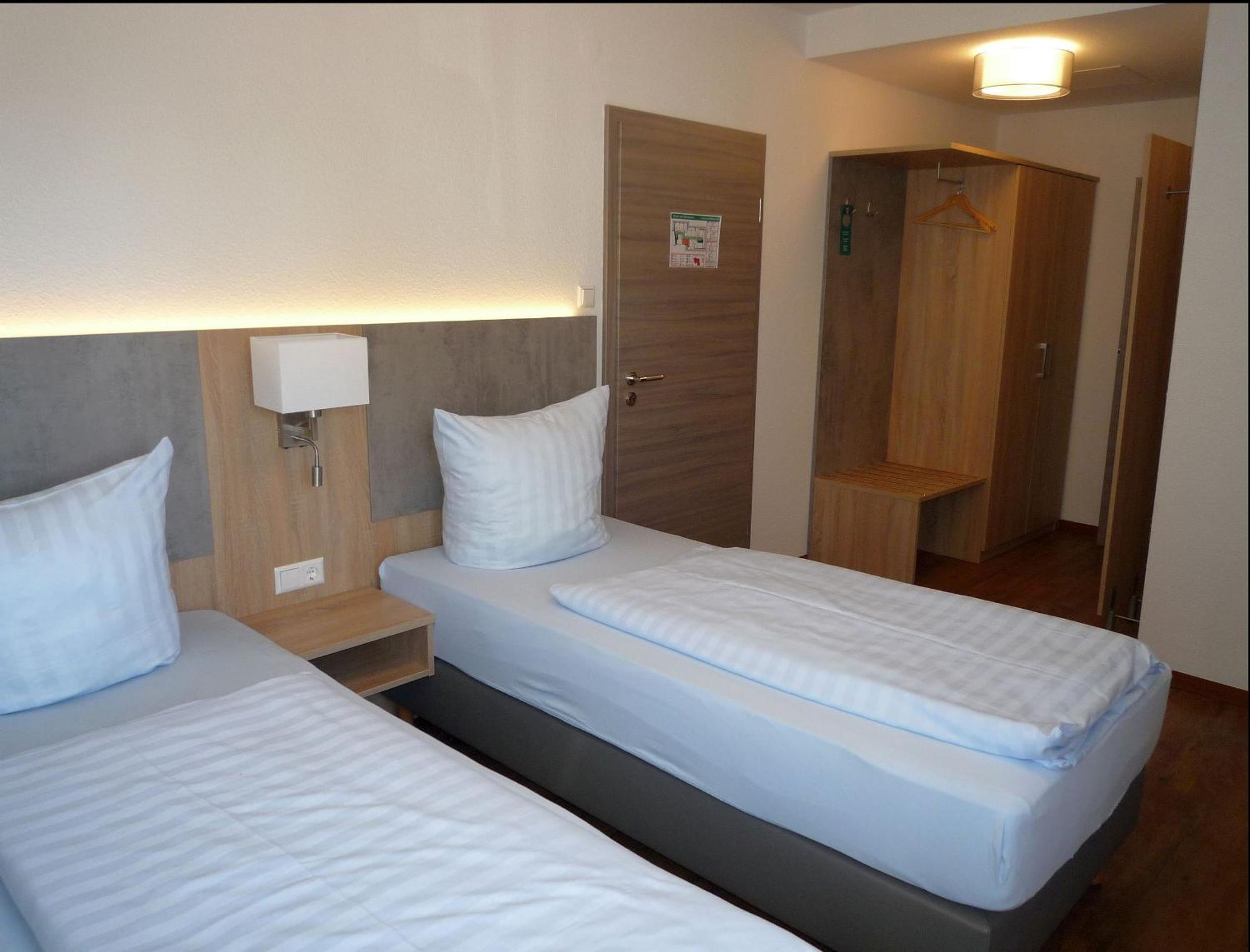 Double or Twin Room - Photo 1
