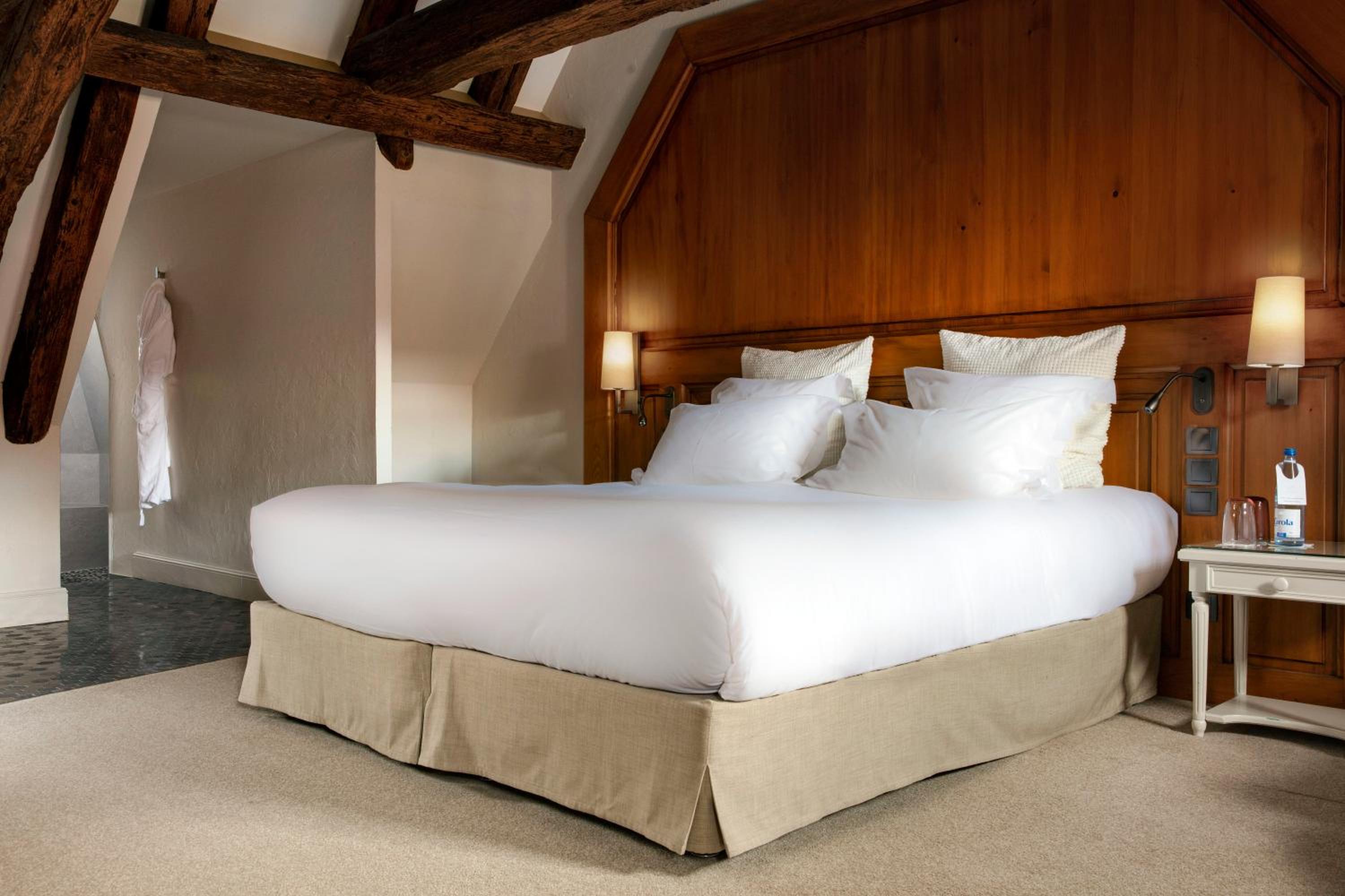 Deluxe Double or Twin Room - Photo 6