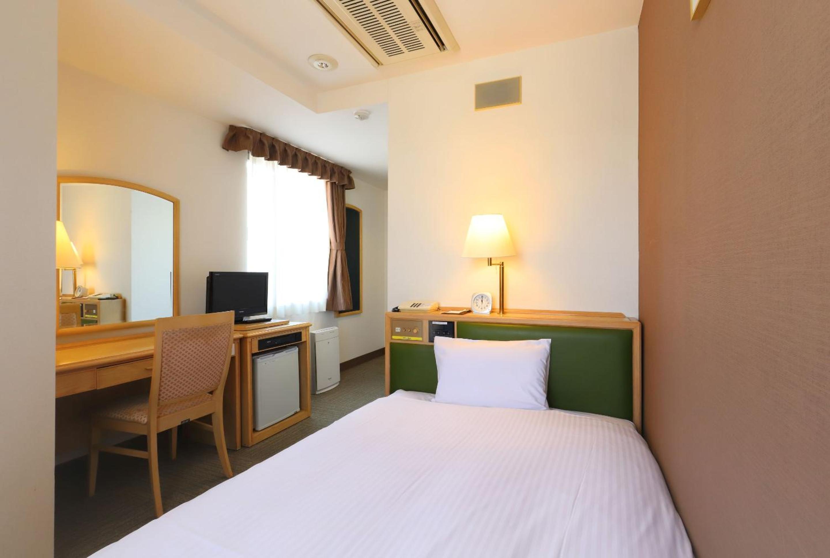 Single Room - Non-Smoking photo 1