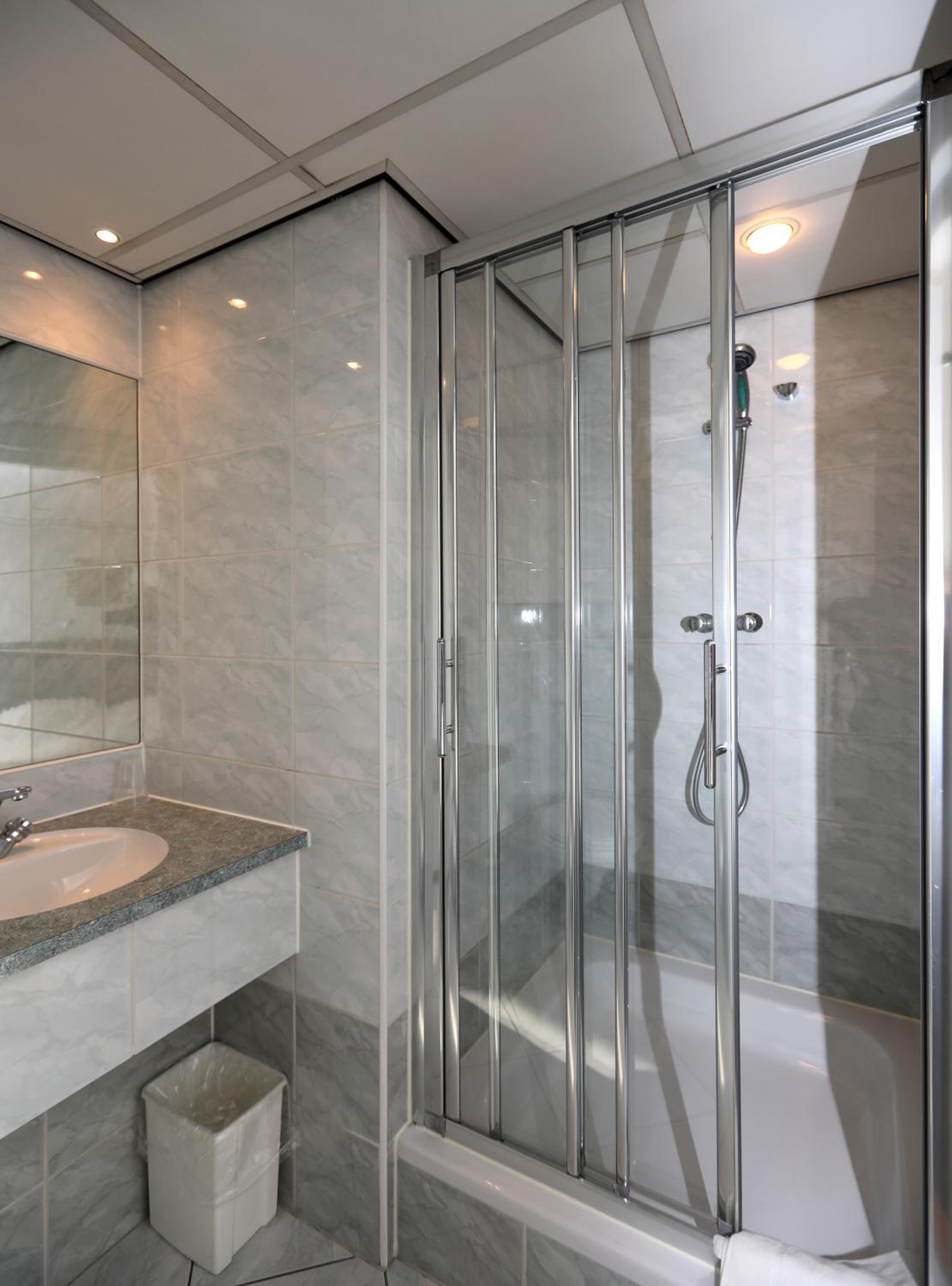 Double Room with Sea View - Photo 4