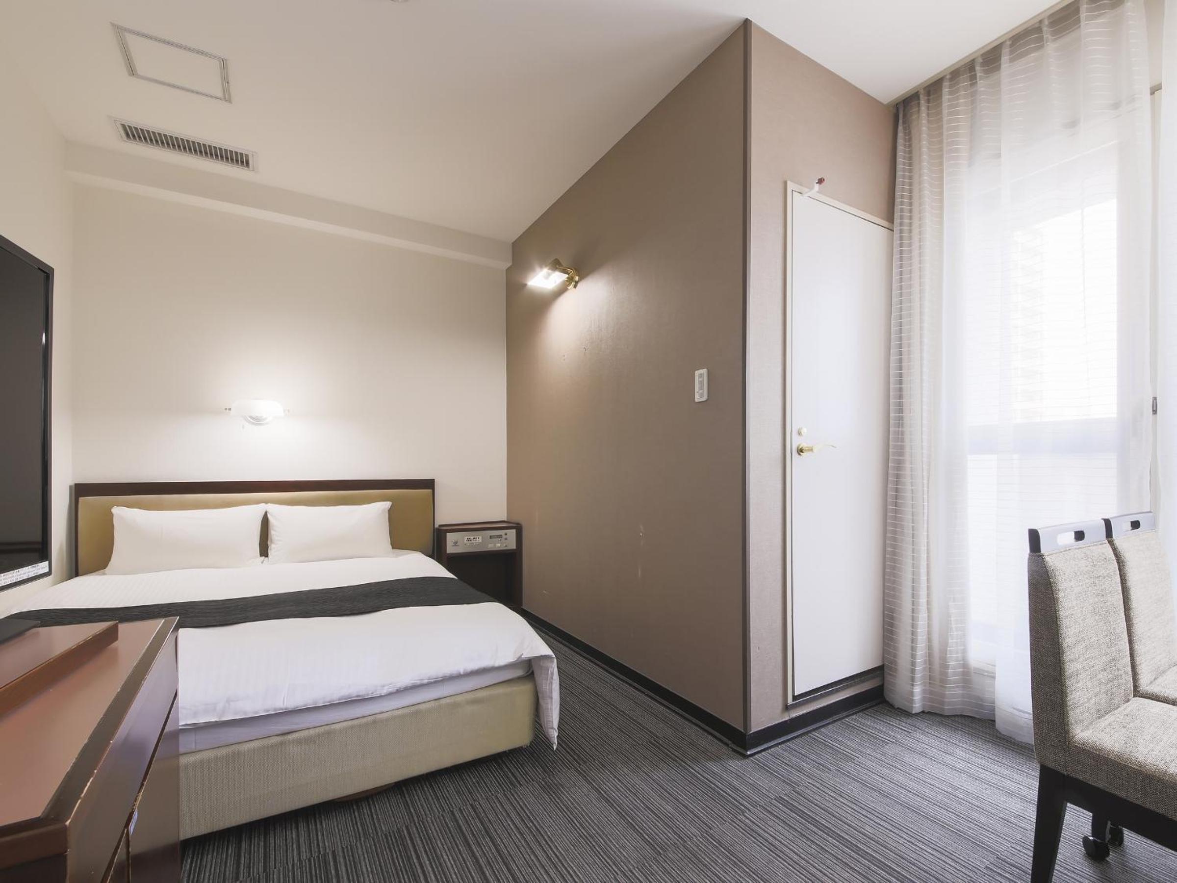 Double Room - Non-Smoking  - Photo 1