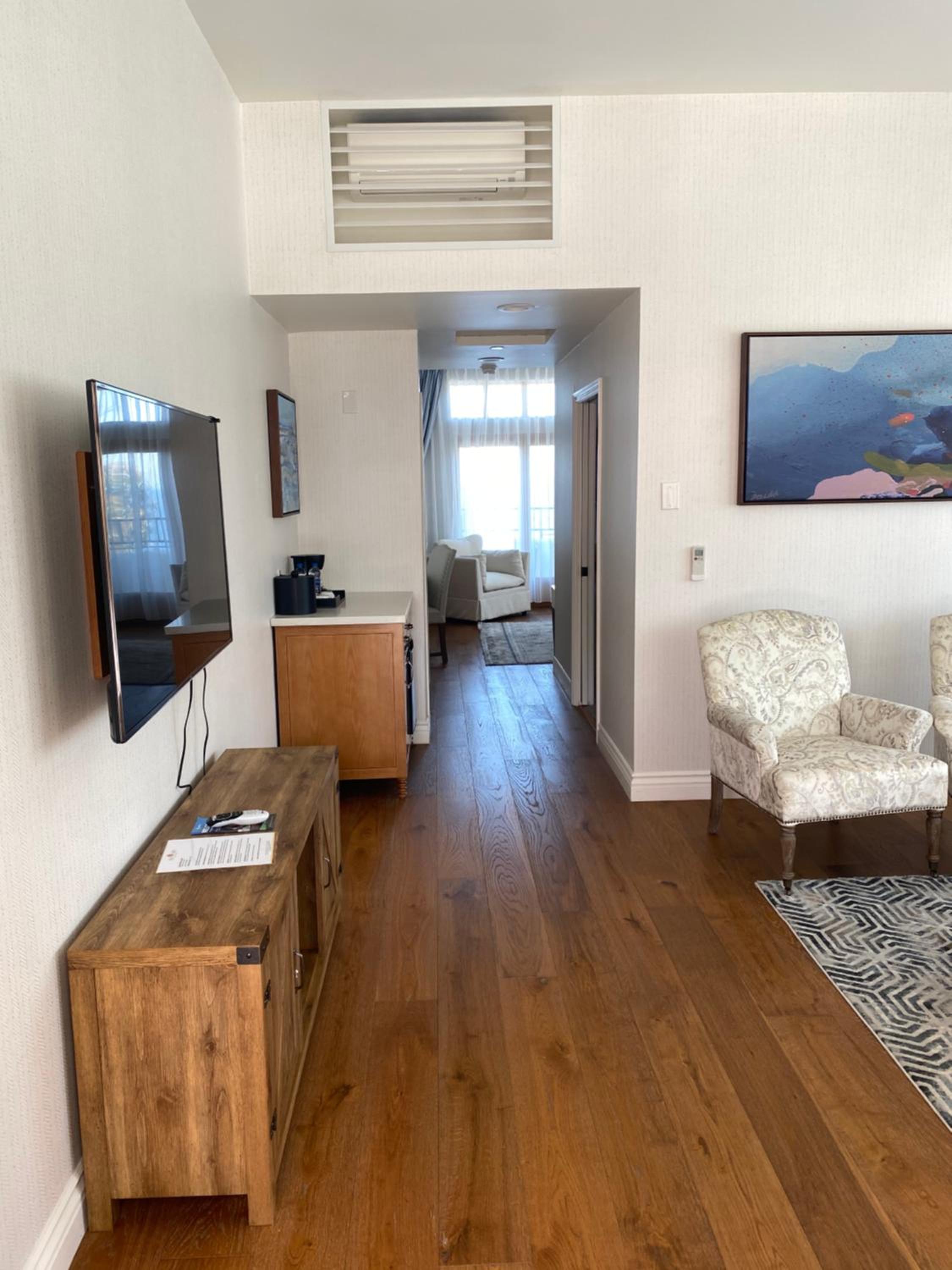 ADA King Suite with Balcony - Photo 7