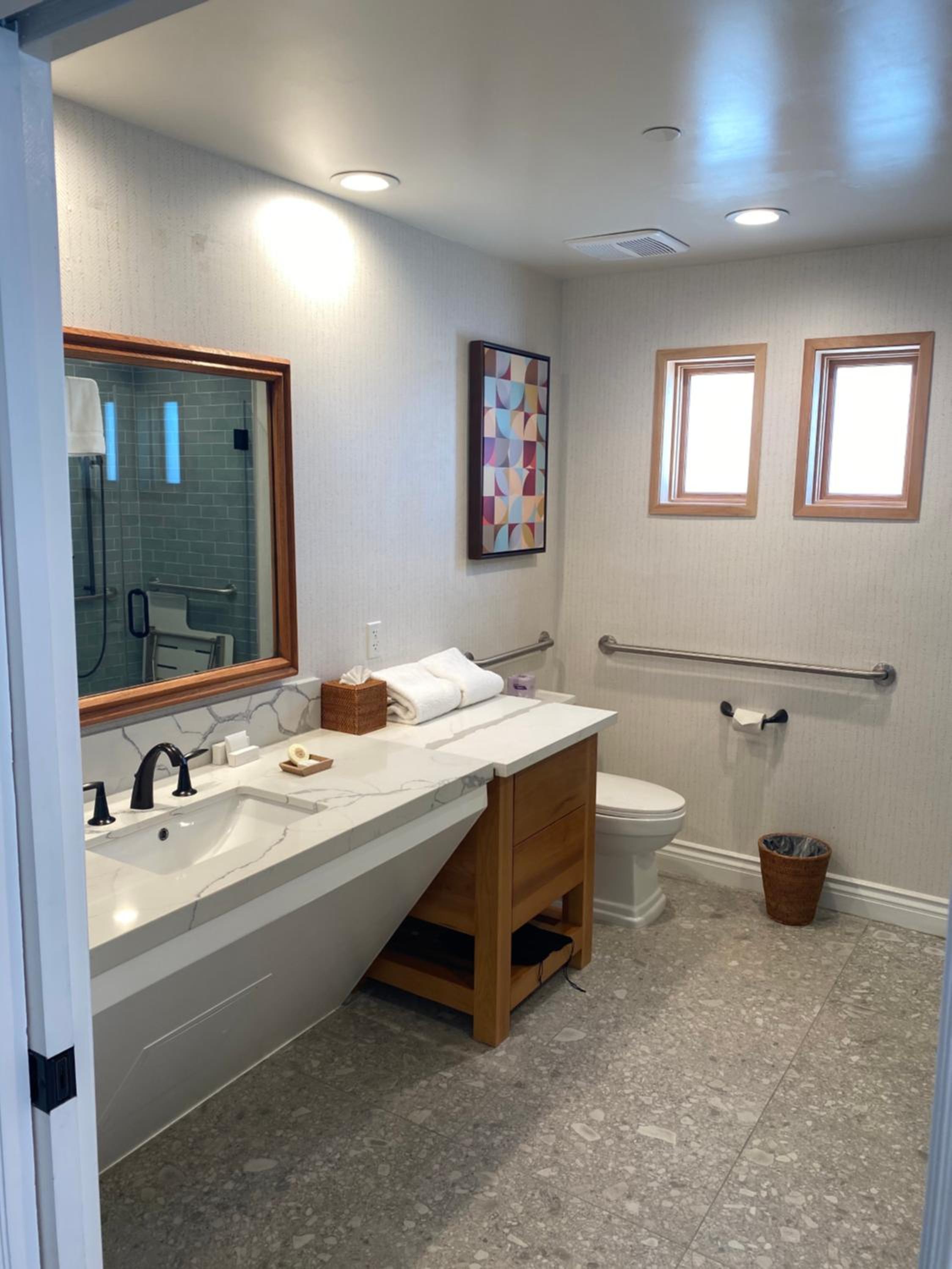 ADA King Suite with Balcony - Photo 6