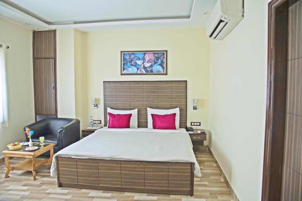 Superior Triple Room photo 2