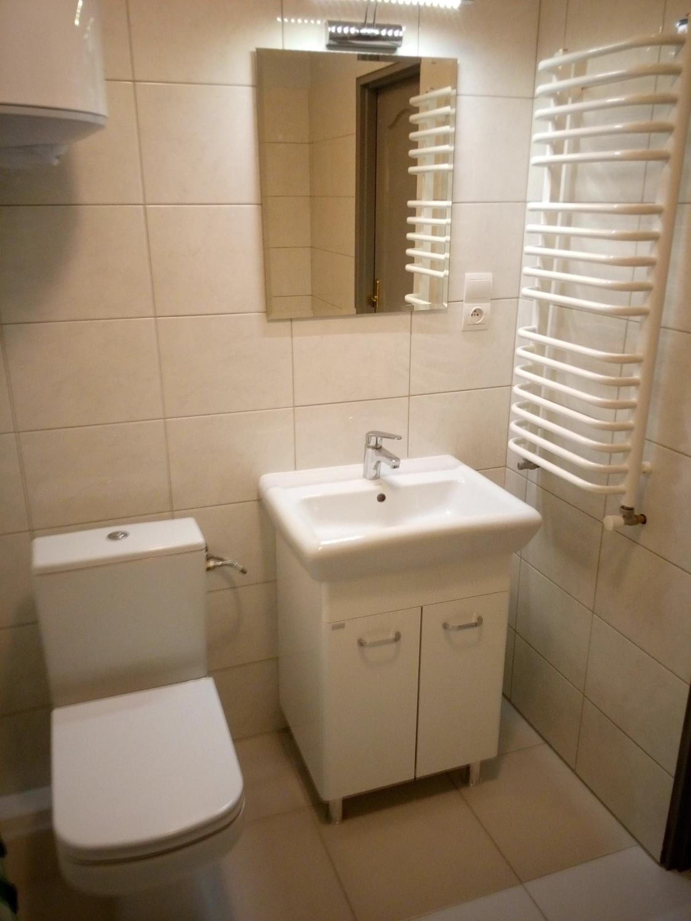 One-Bedroom Apartment - Photo 7