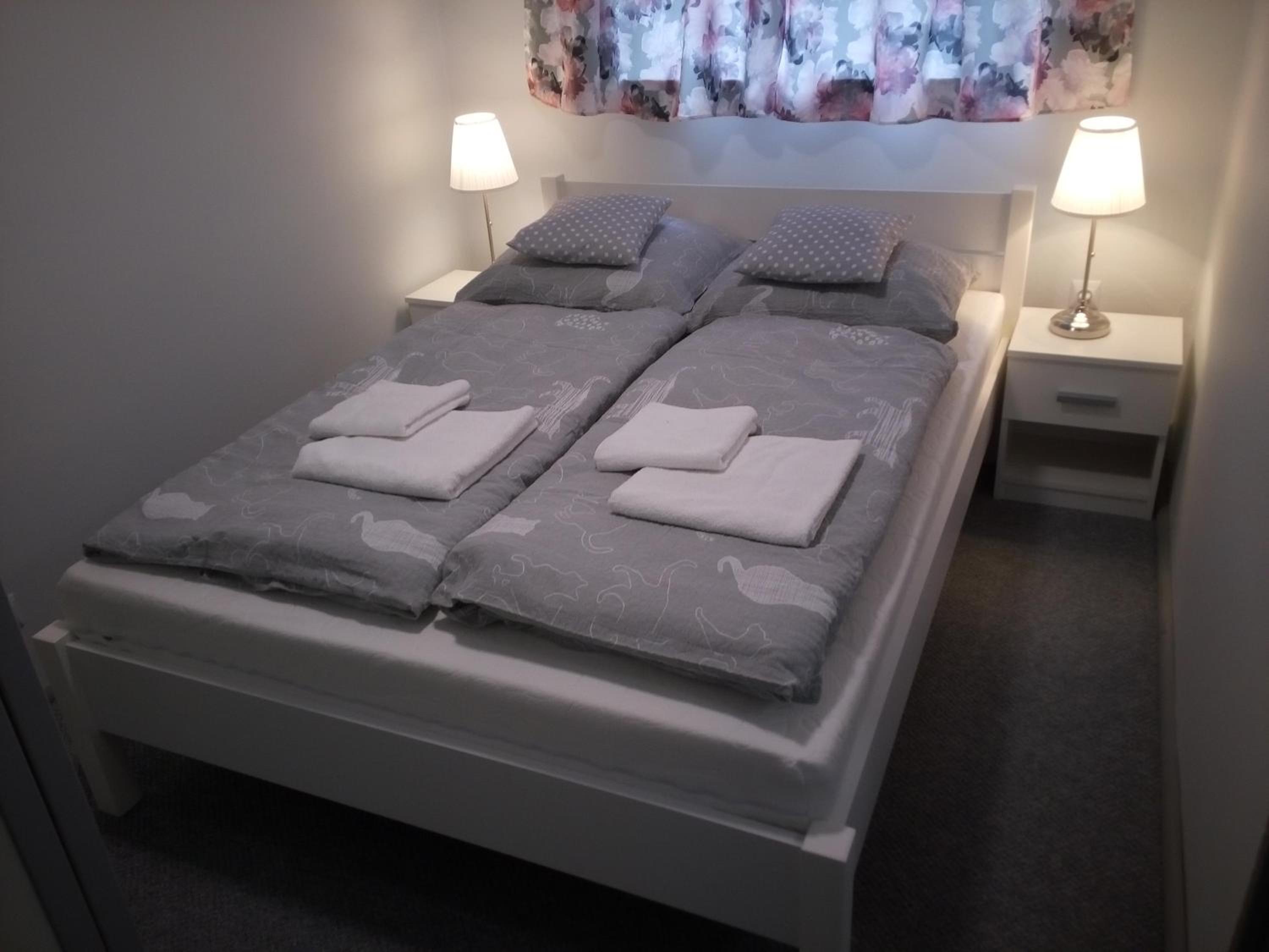 One-Bedroom Apartment - Photo 3