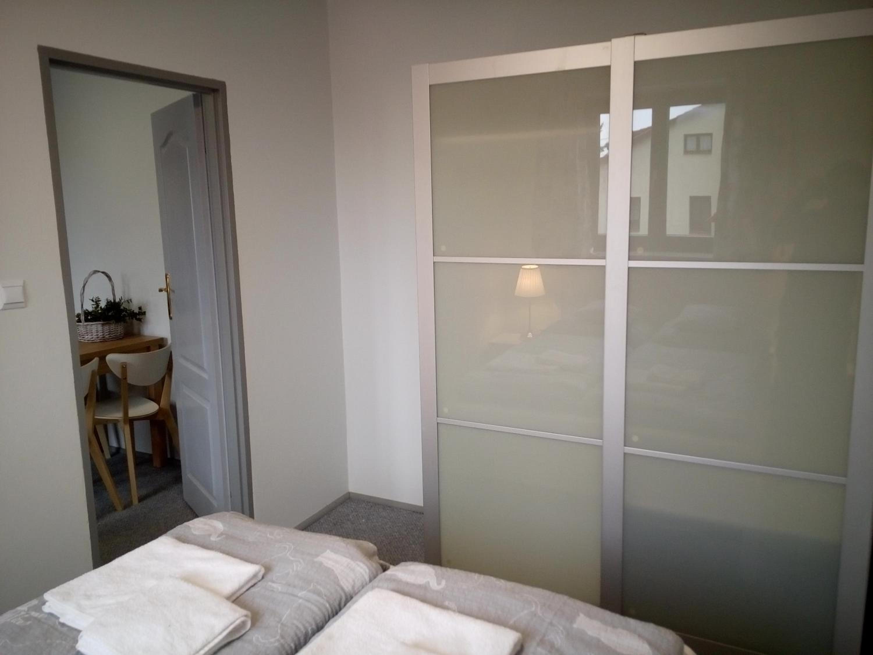 One-Bedroom Apartment - Photo 4