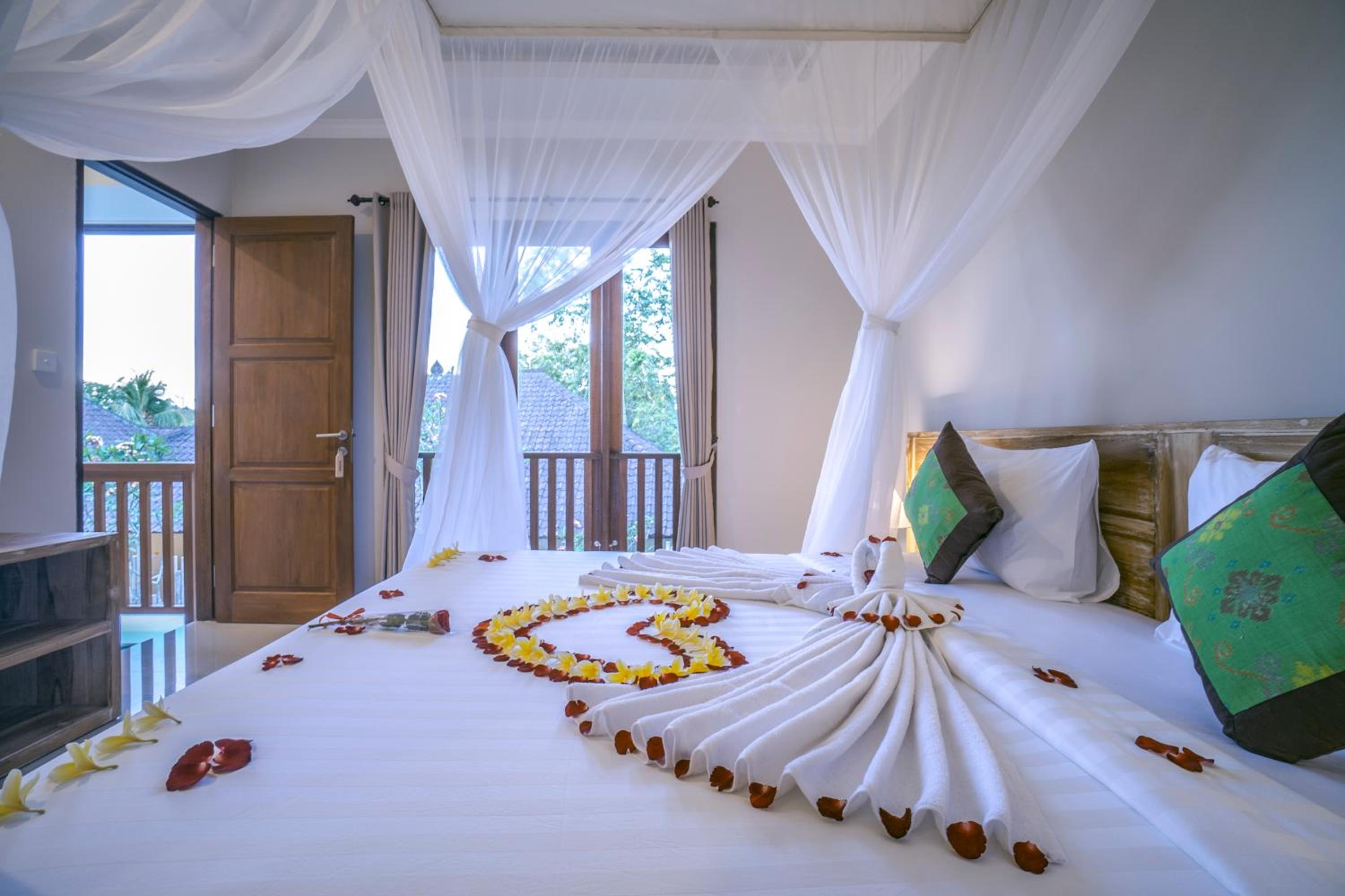 Deluxe King Room - Photo 1