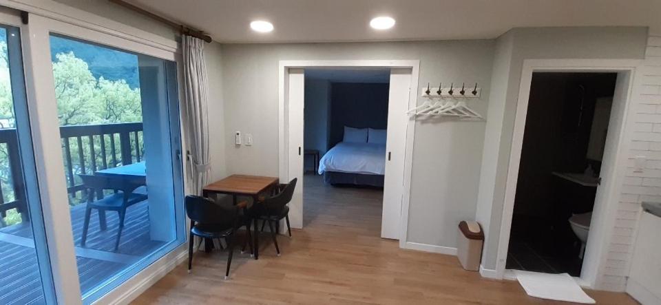 Famliy Room with 1 Double Bed for 6 people - Photo 3