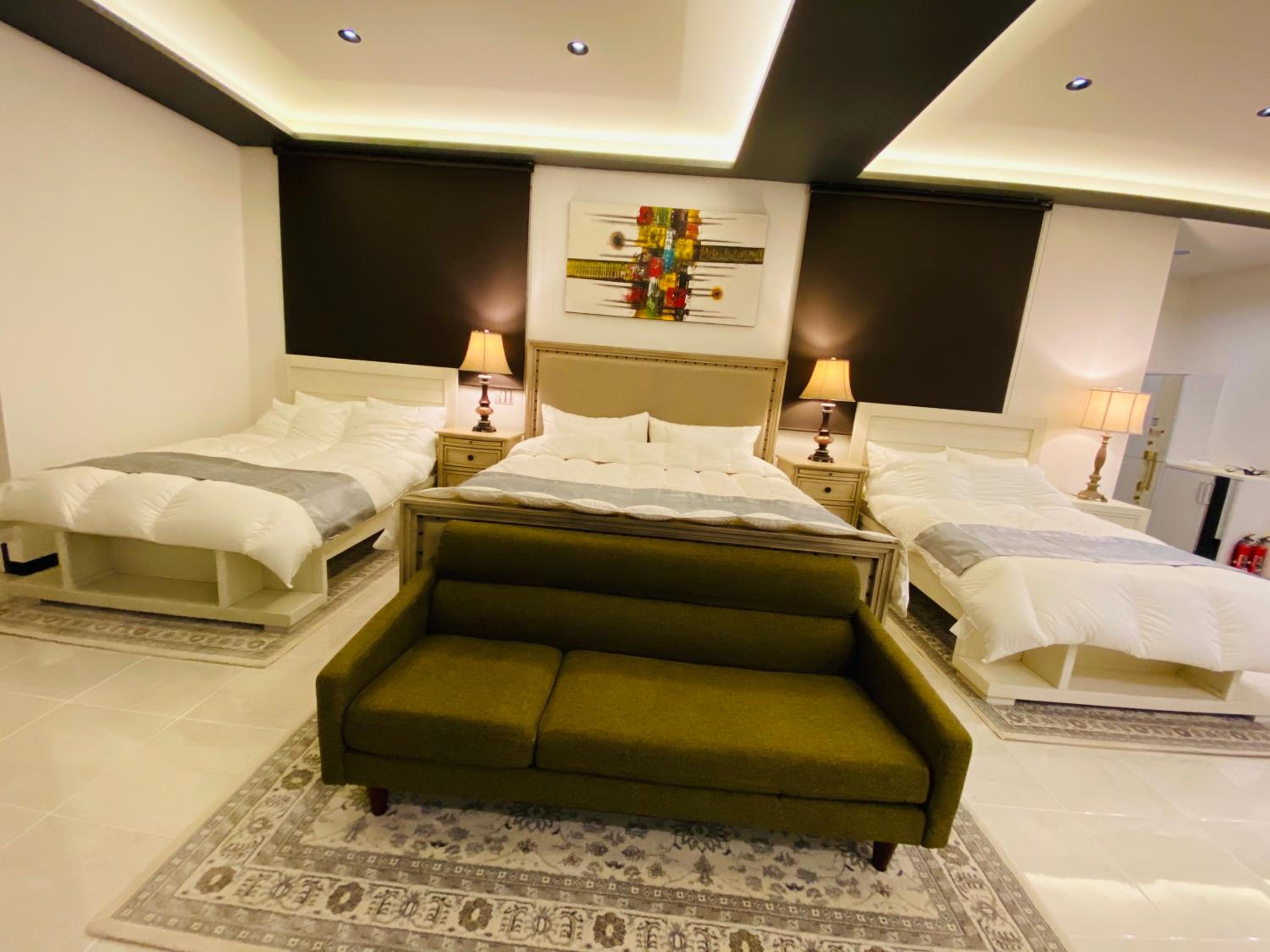 One-Bedroom House - Photo 12