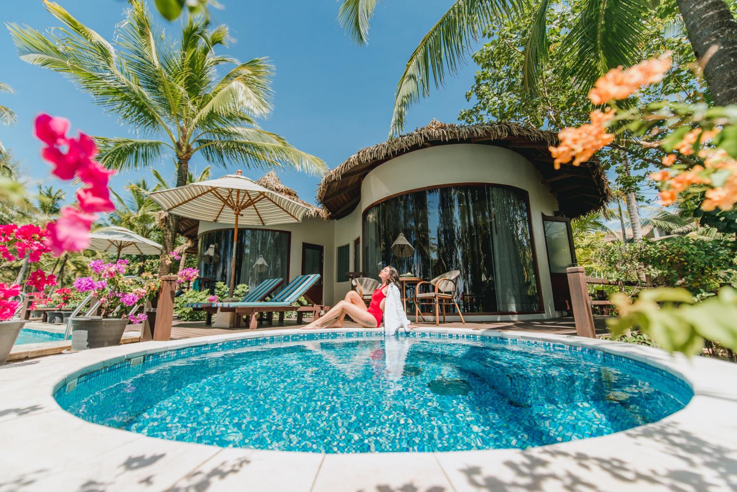 Oceanfront Jacuzzi Villa - Adults Only - Photo 10