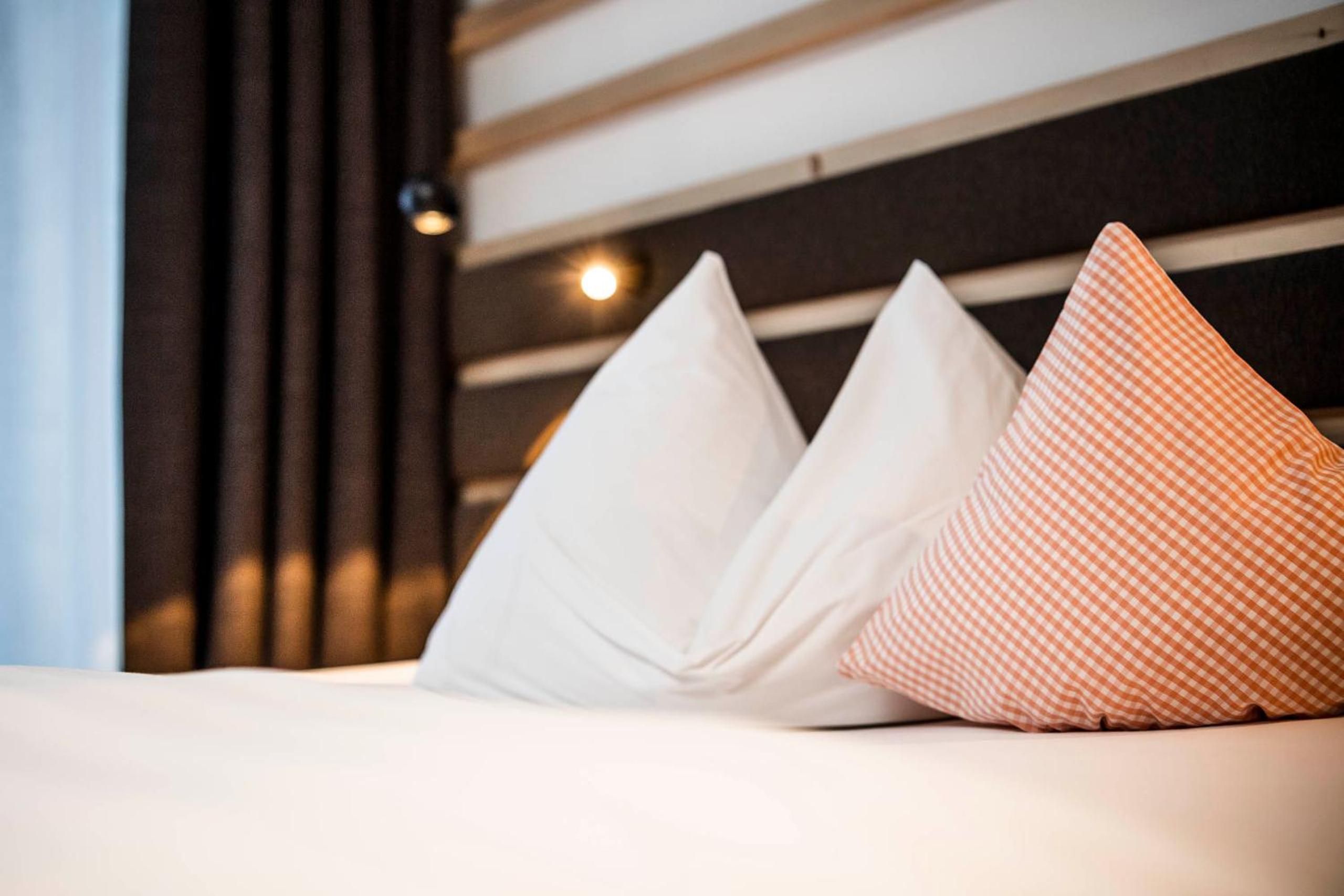Superior Double or Twin Room - Photo 8