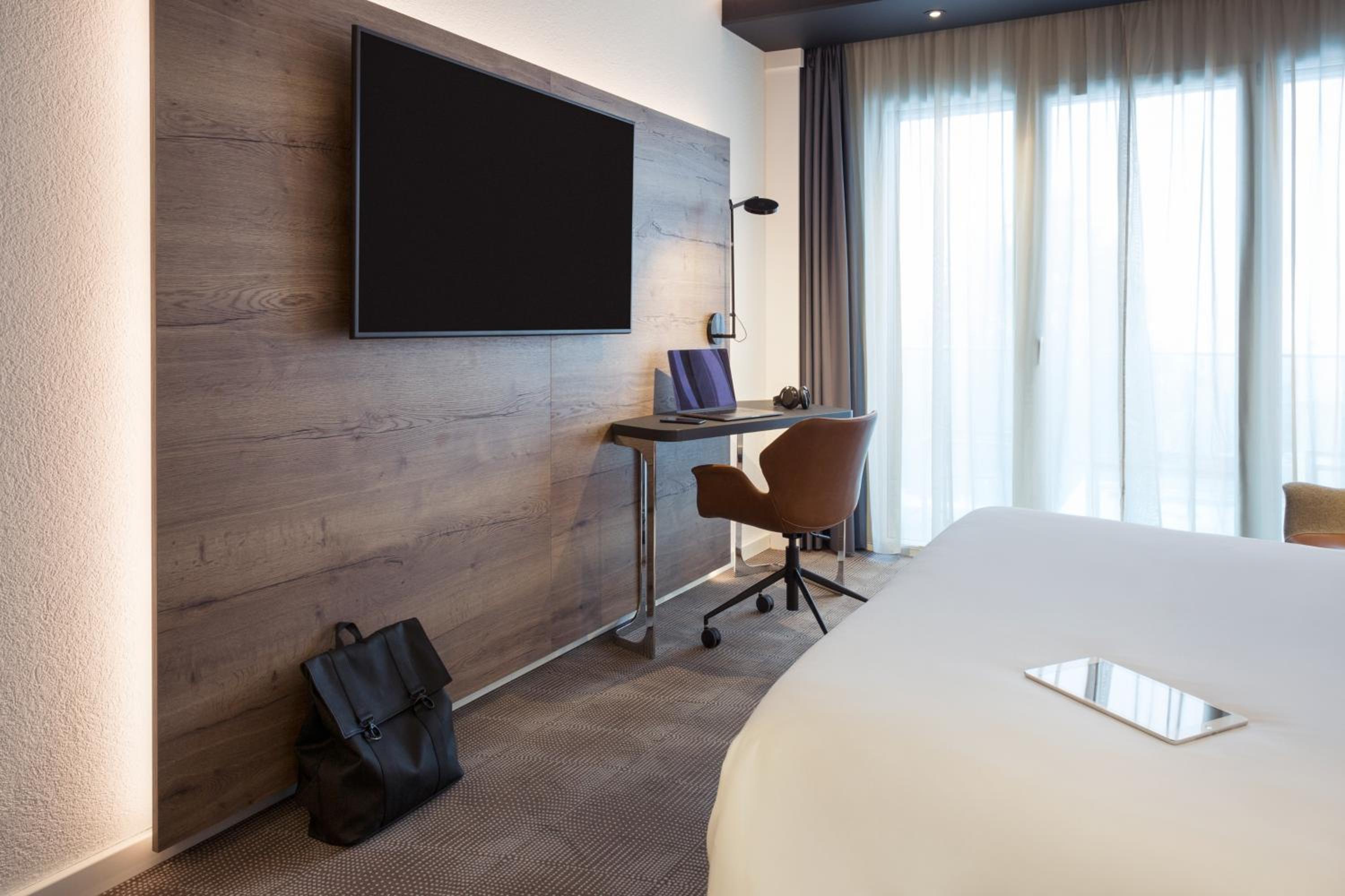 Executive Room with 1 Queen-Size Bed and balcony