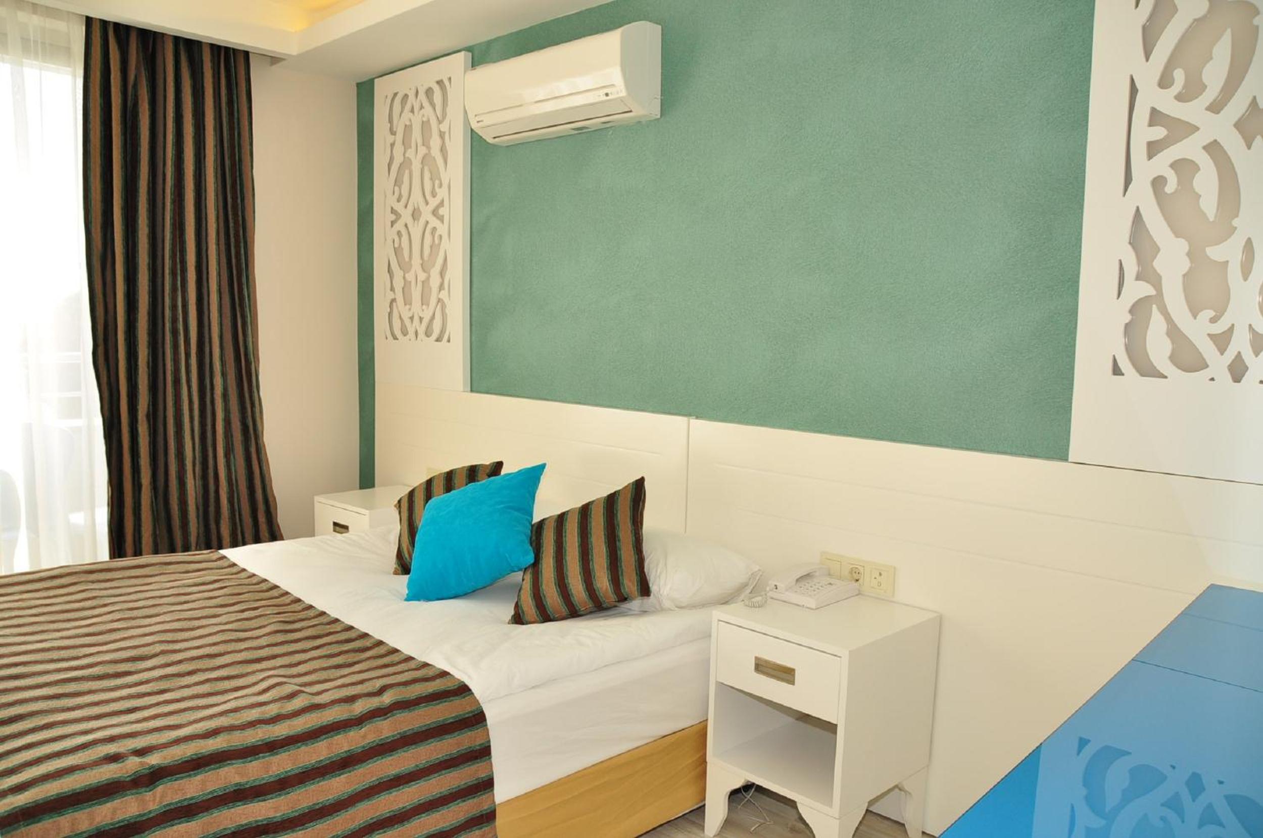 Double Room with Sea View photo 3
