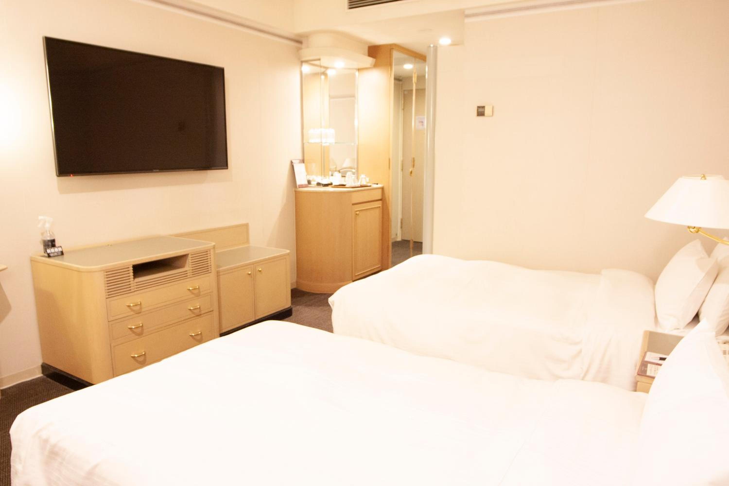 Standard Twin Room - Smoking - Photo 4