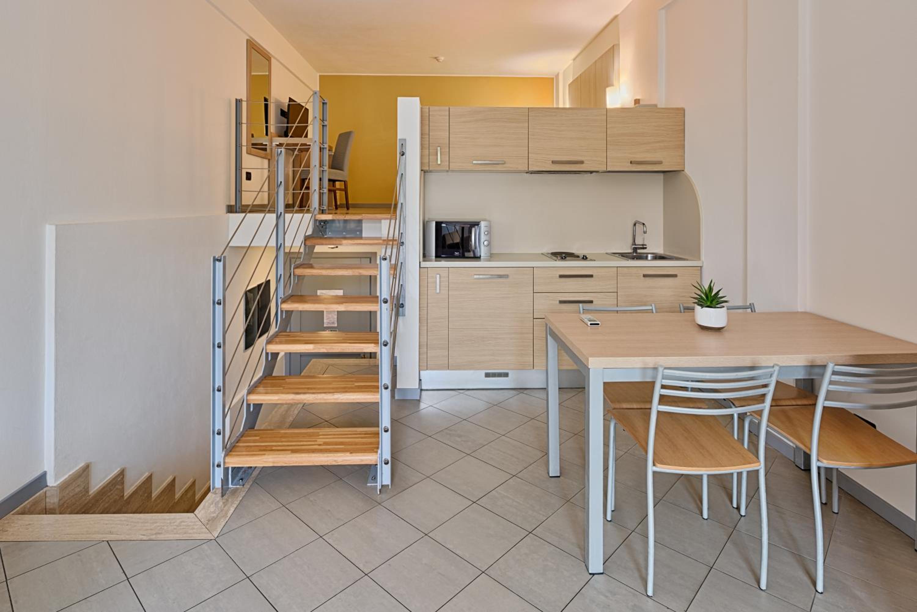 Studio Apartment photo 2