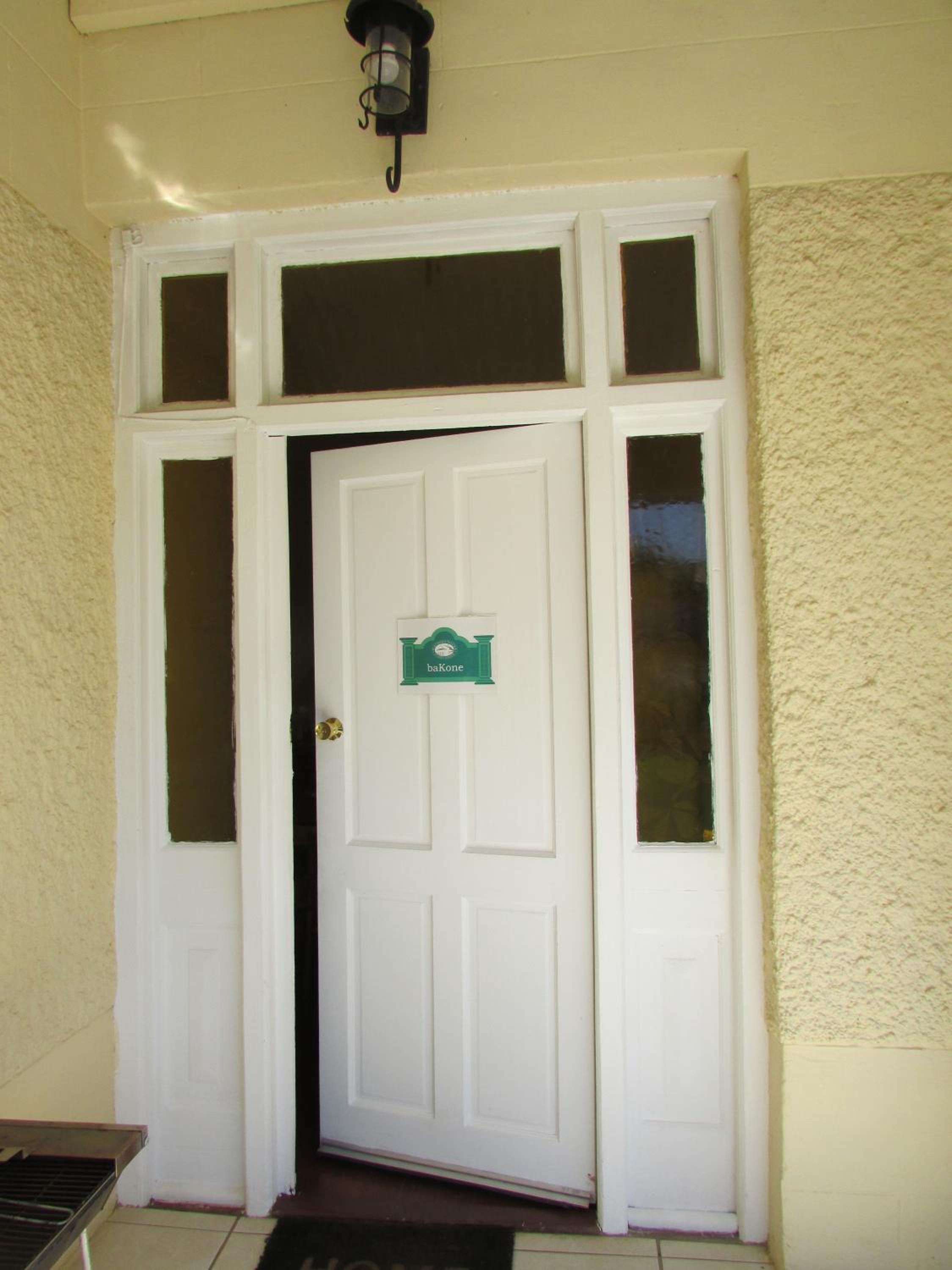 Two-Bedroom House photo 3