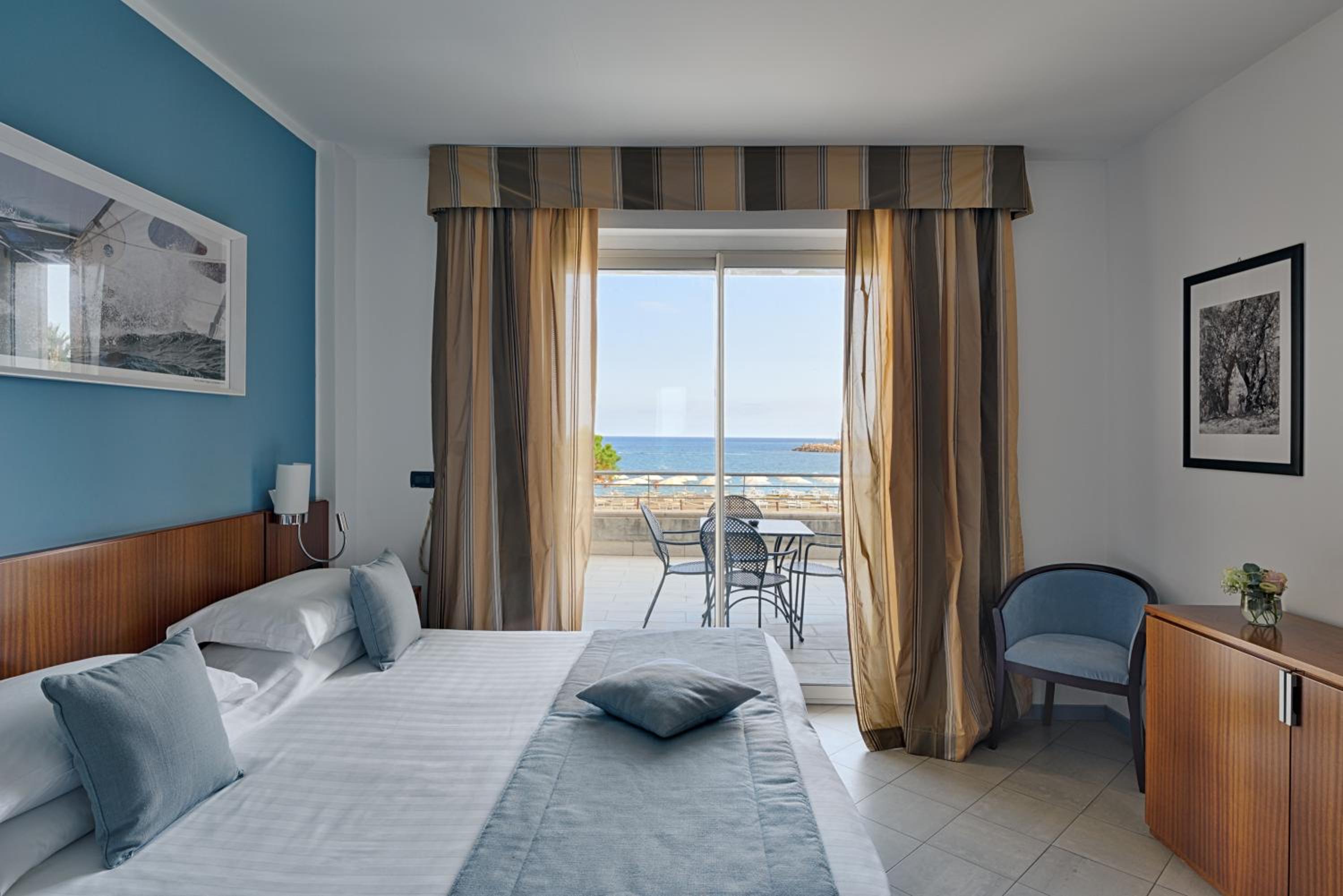 Suite with Sea View - Photo 1