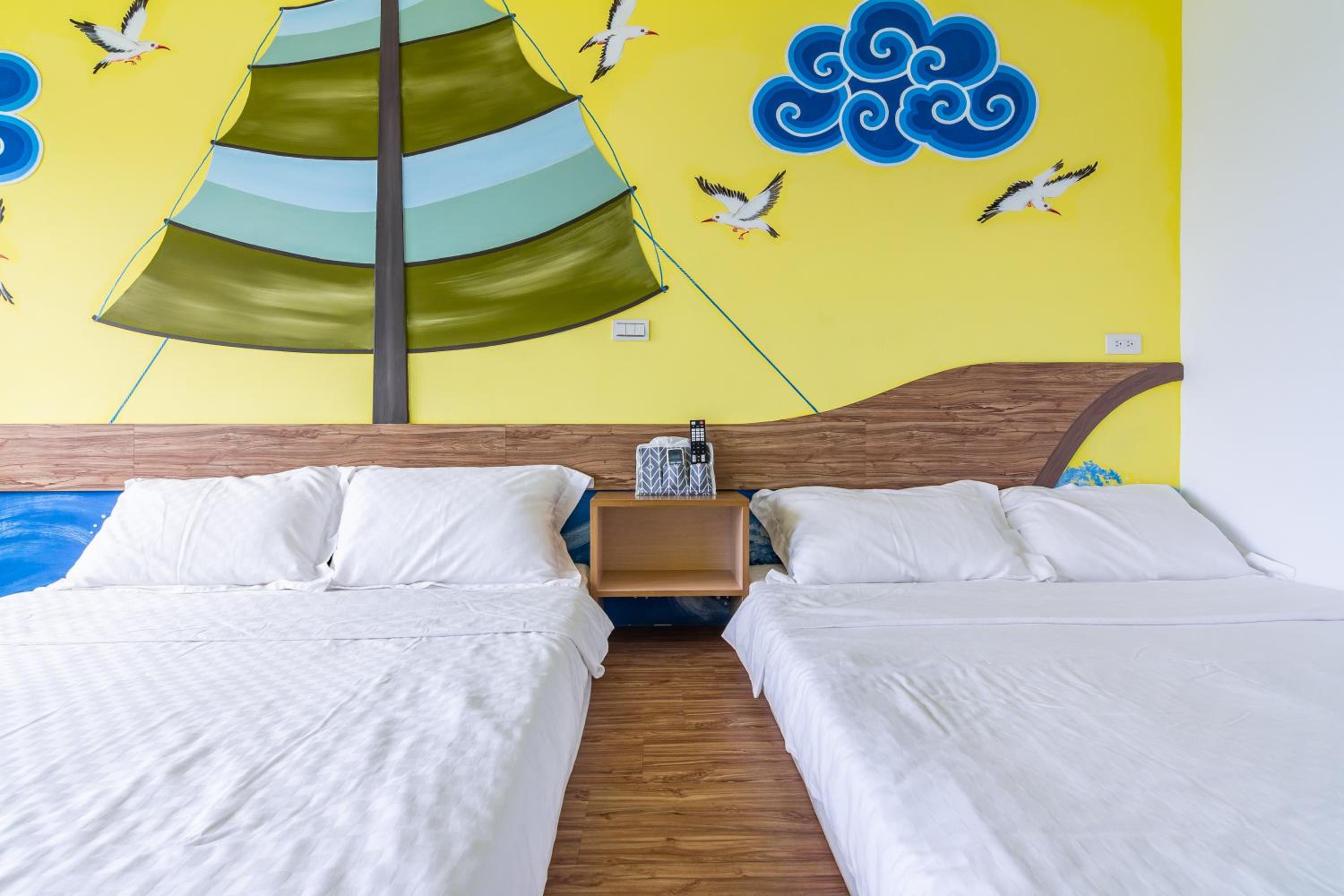 Quadruple Room with Garden View - Photo 2