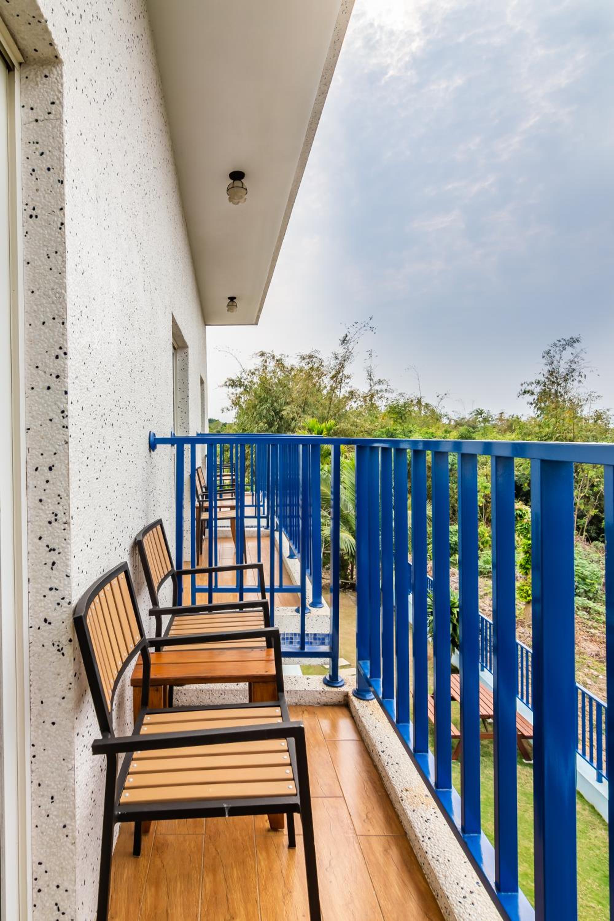 Double Room with Balcony and Sea View - Photo 2