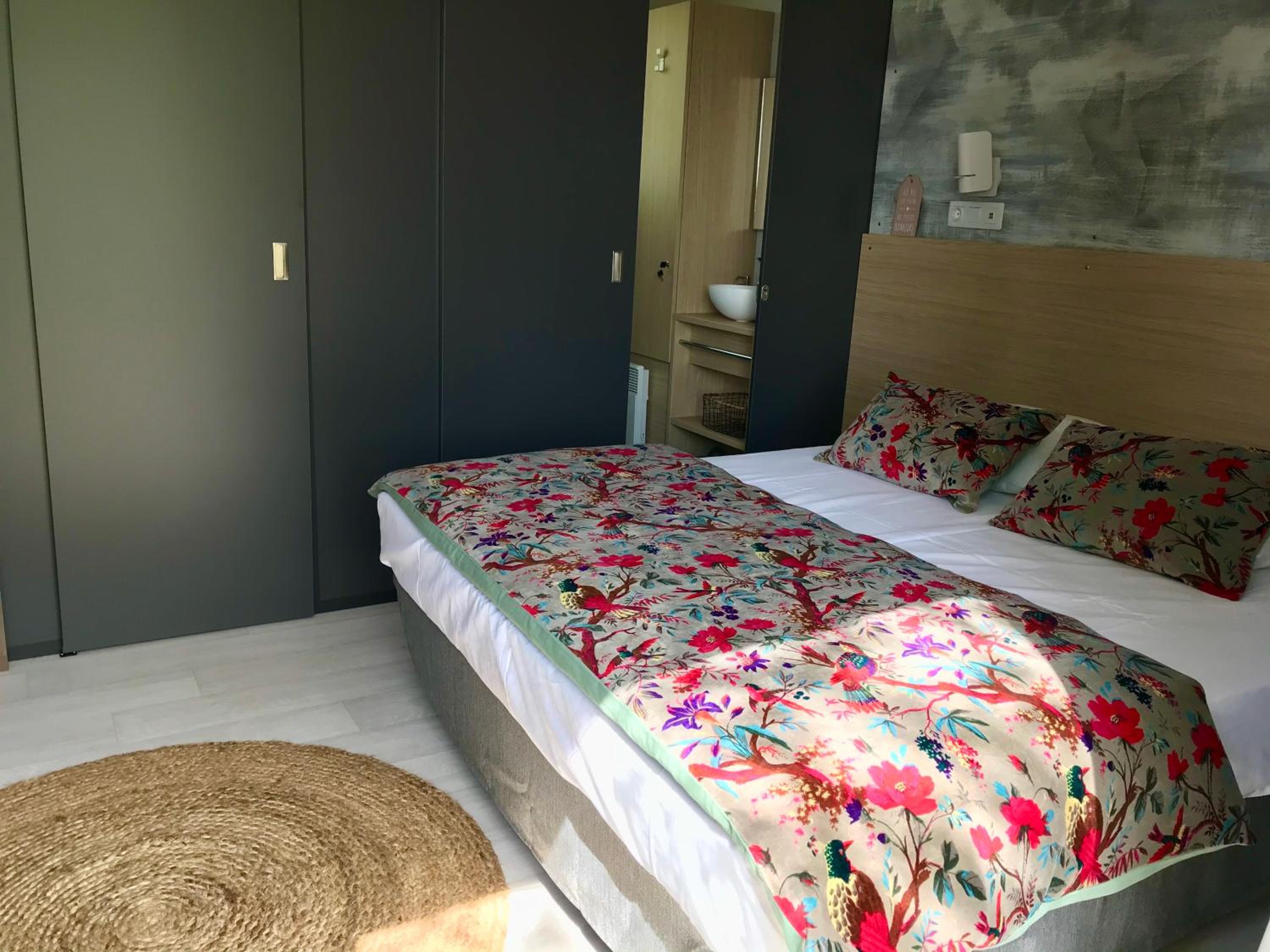 Two-Bedroom Chalet - Photo 2