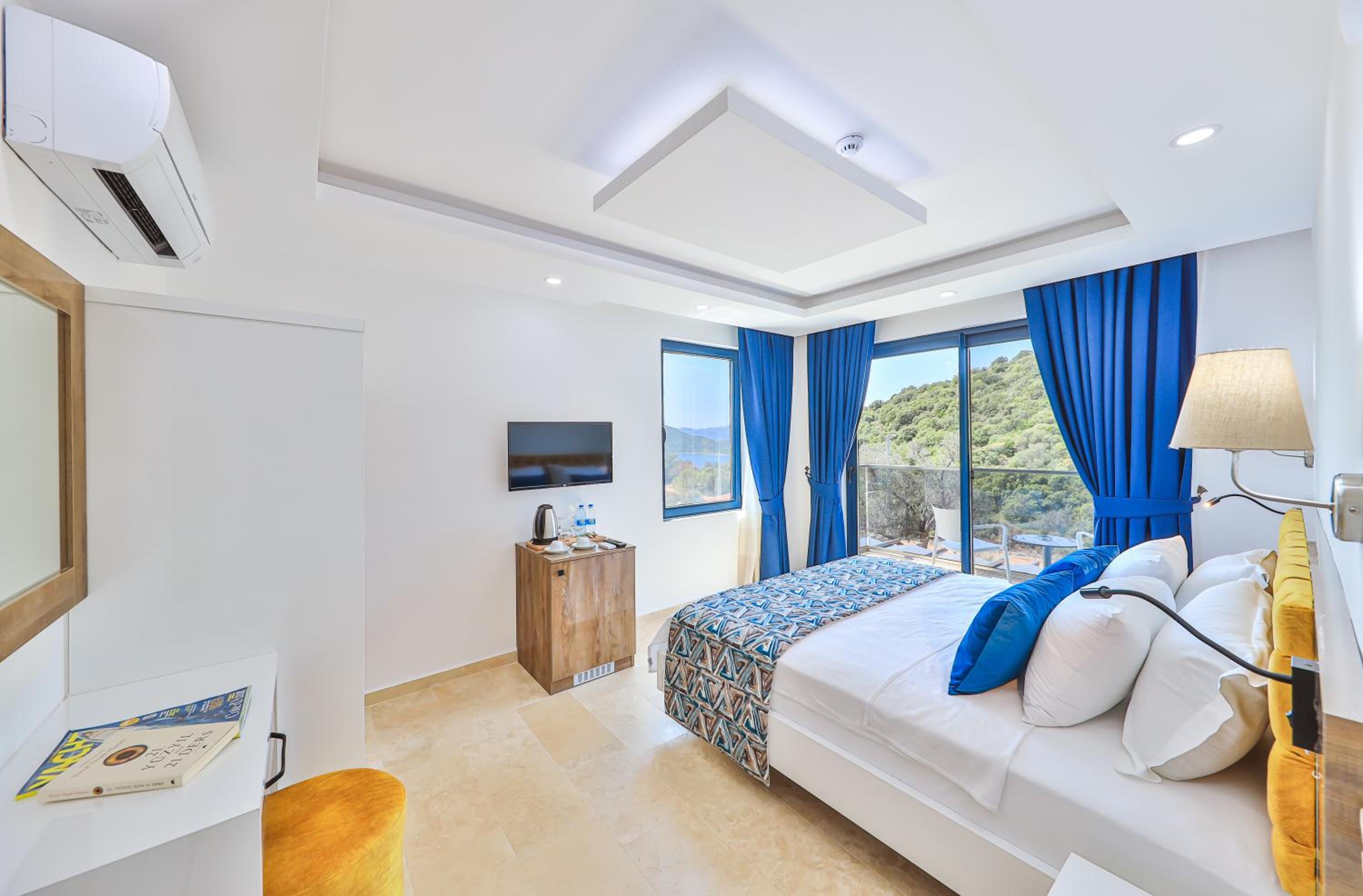 Villa with Sea View - Photo 28