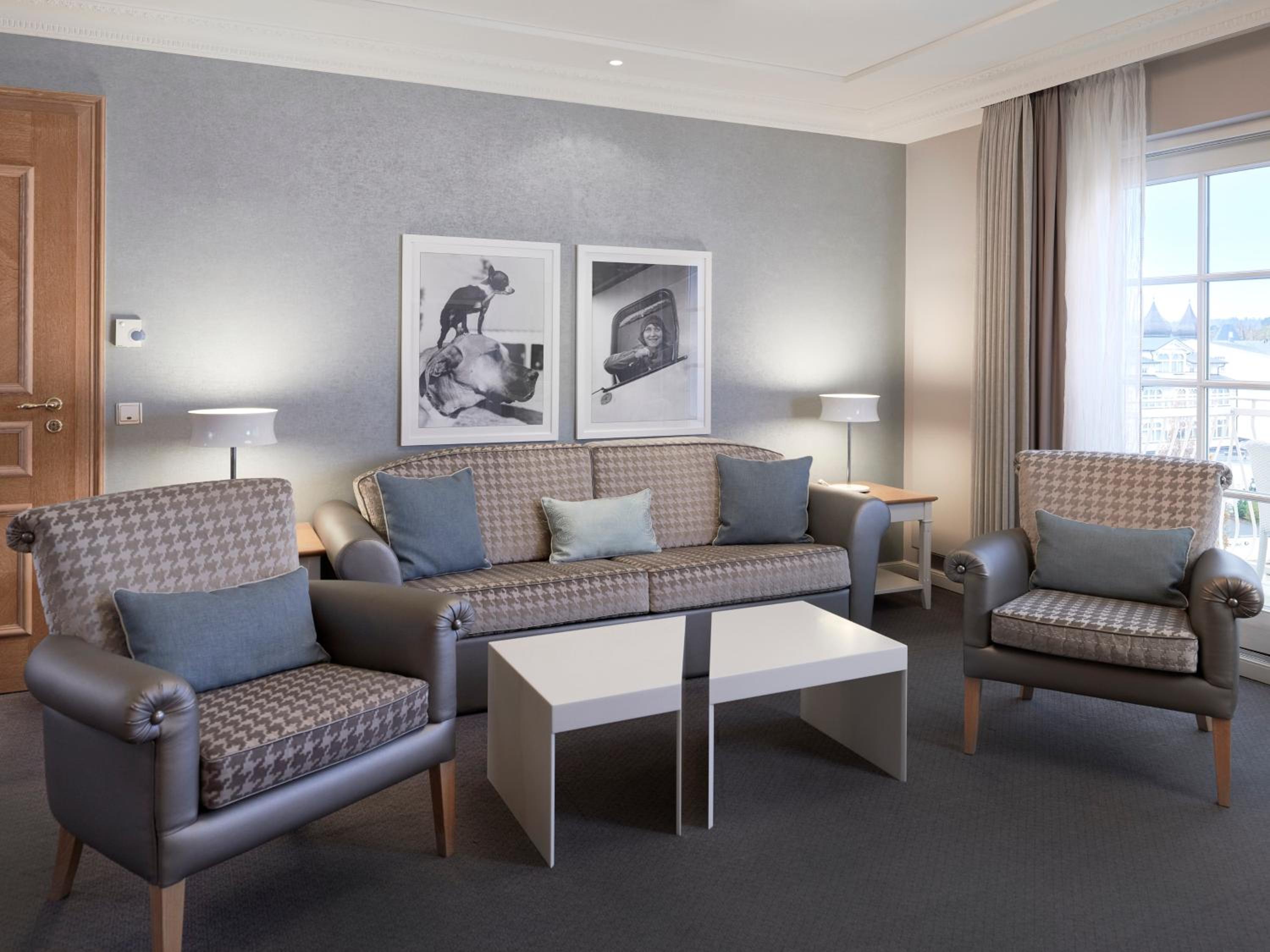 Deluxe Junior Suite thumbnail 5