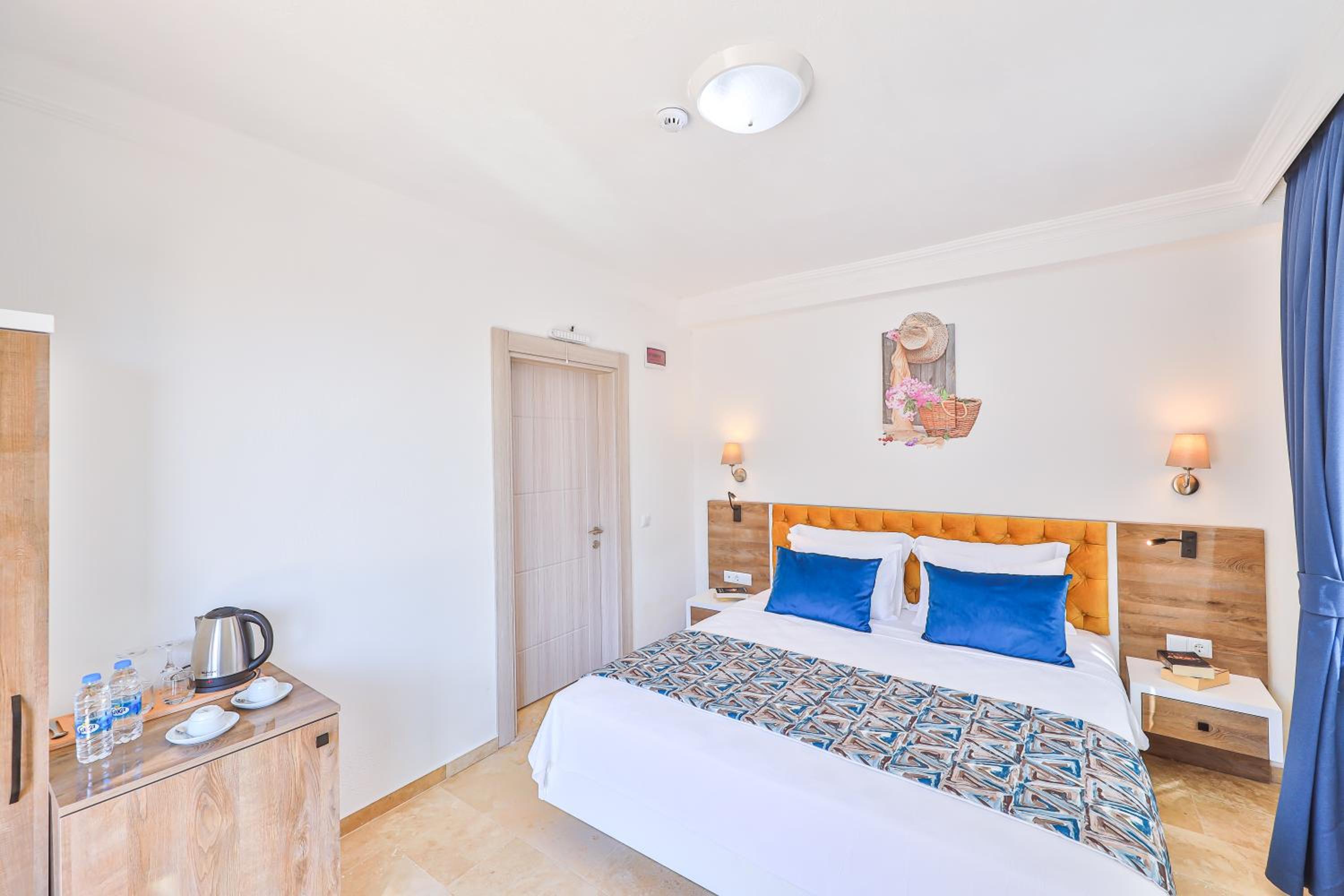 Villa with Sea View - Photo 17