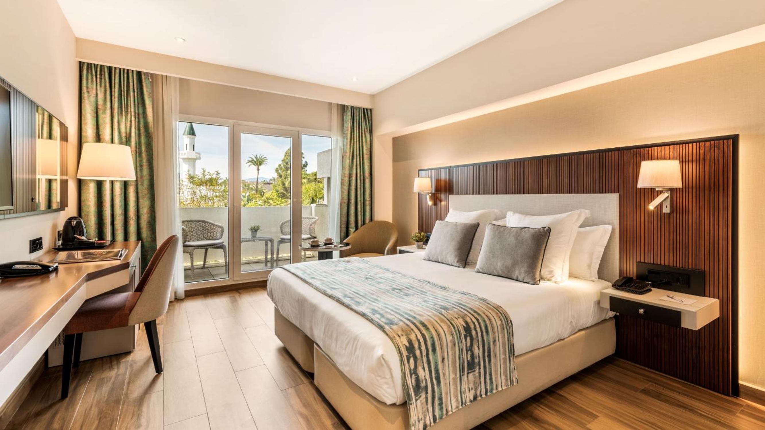 Deluxe Double Room with Balcony