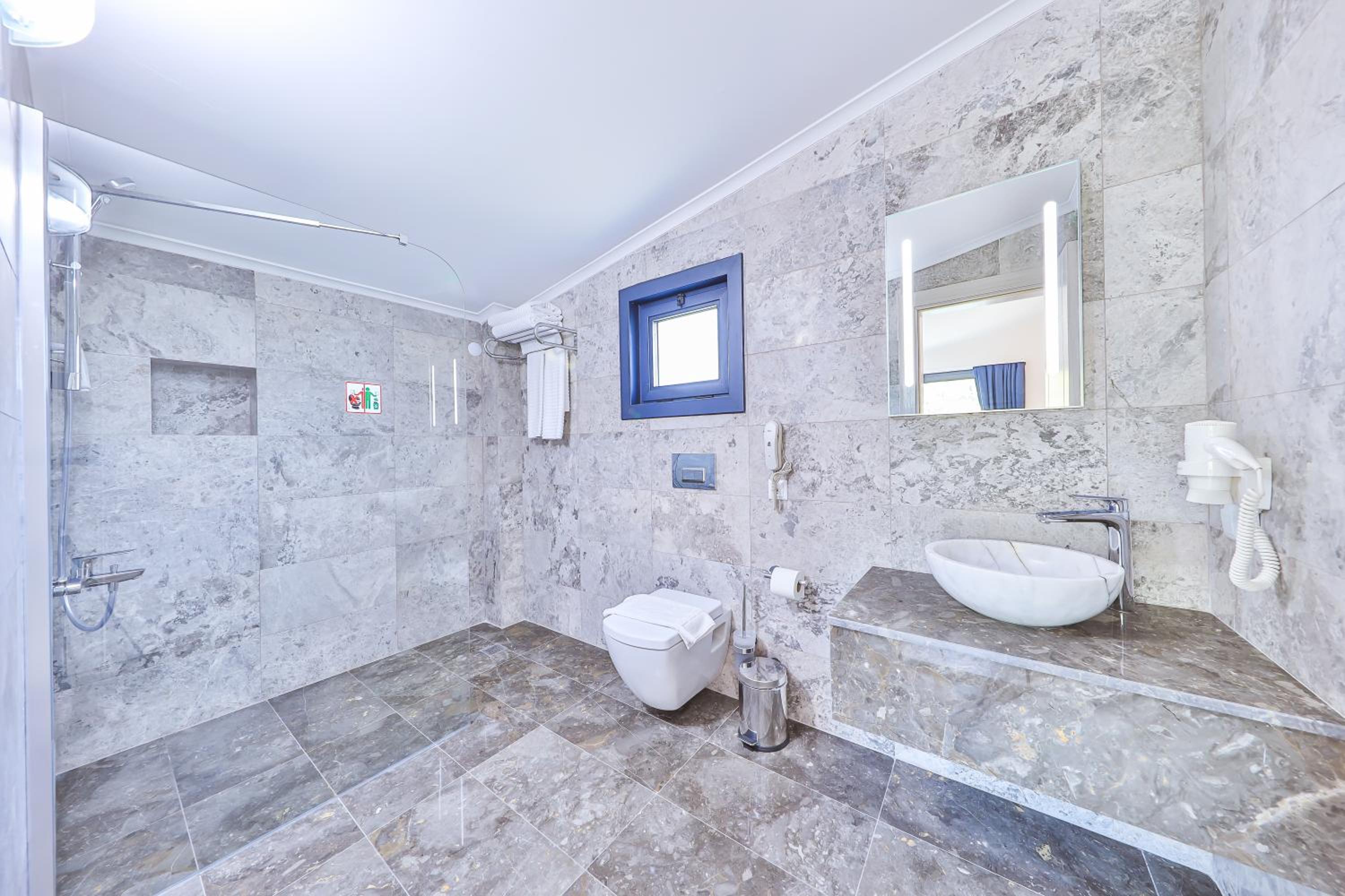 Villa with Sea View - Photo 14