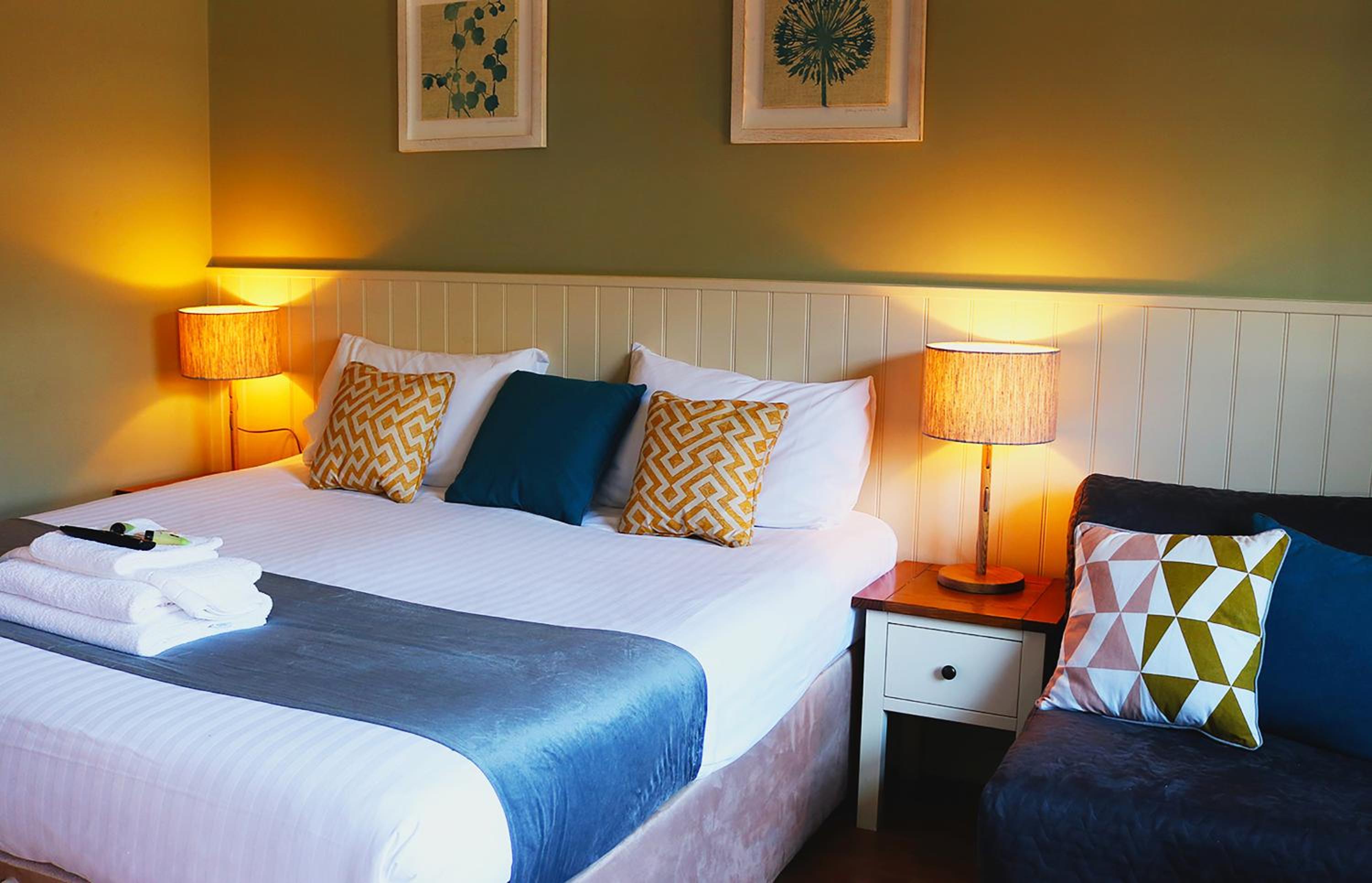Deluxe Double Room with Extra Bed photo 1