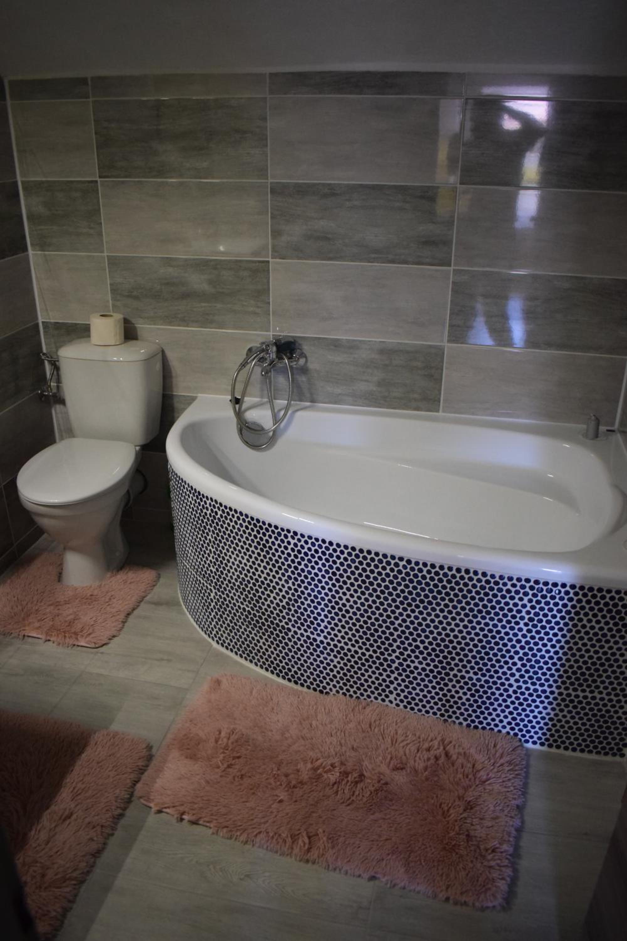 Apartment (4 Adults) - Photo 4