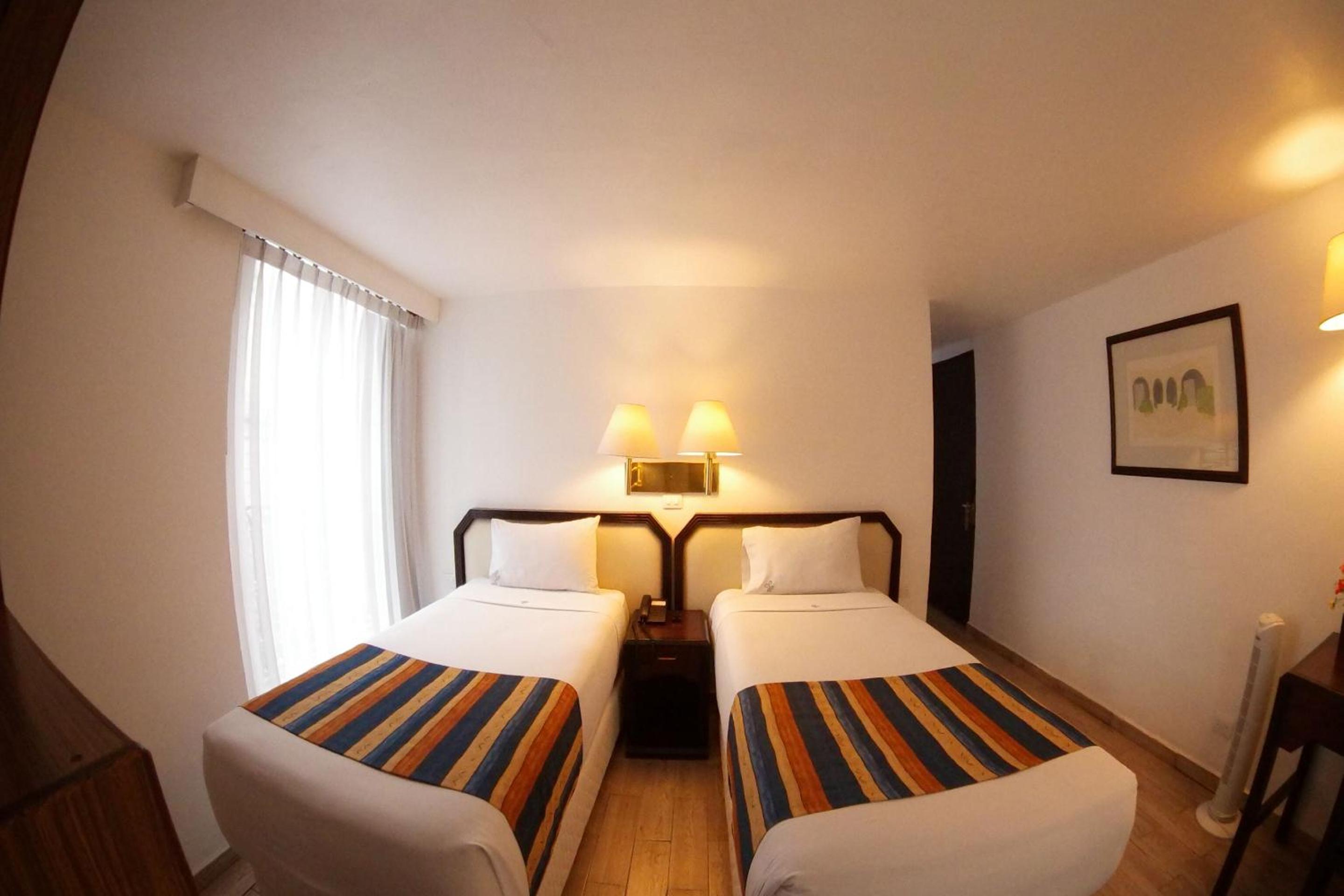 Standard Twin Room - Photo 1