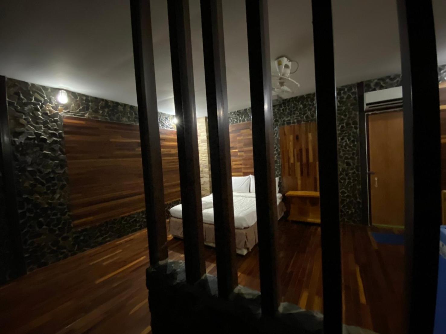 Deluxe Queen Studio  - Photo 7